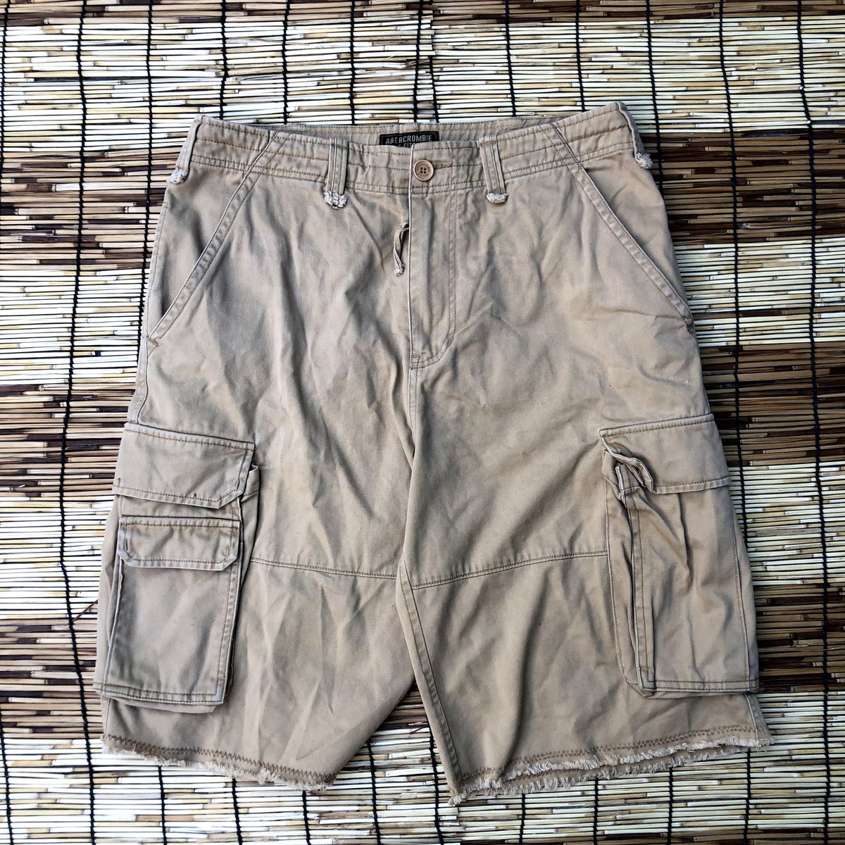 【雷市場（ポンジャン）商品韓国直送】Abercrombie(アバクロンビー) カーキ ハーフ パンツ xl