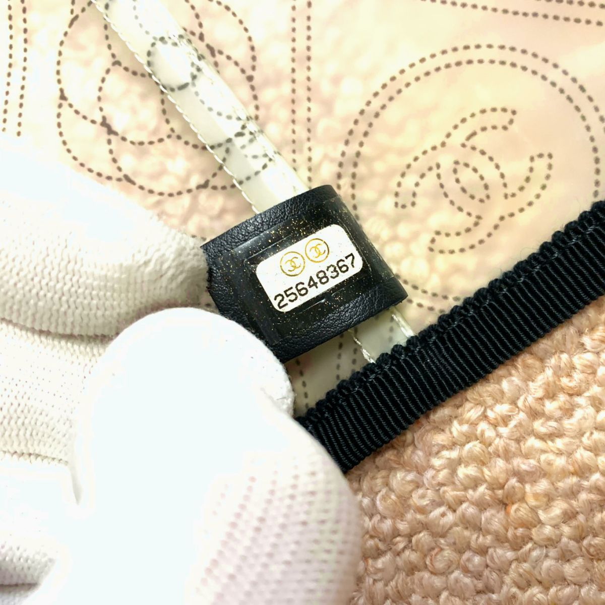 レインケープシャネル　CHANEL  レインケープ　カメリア　バッグ　レインカバー