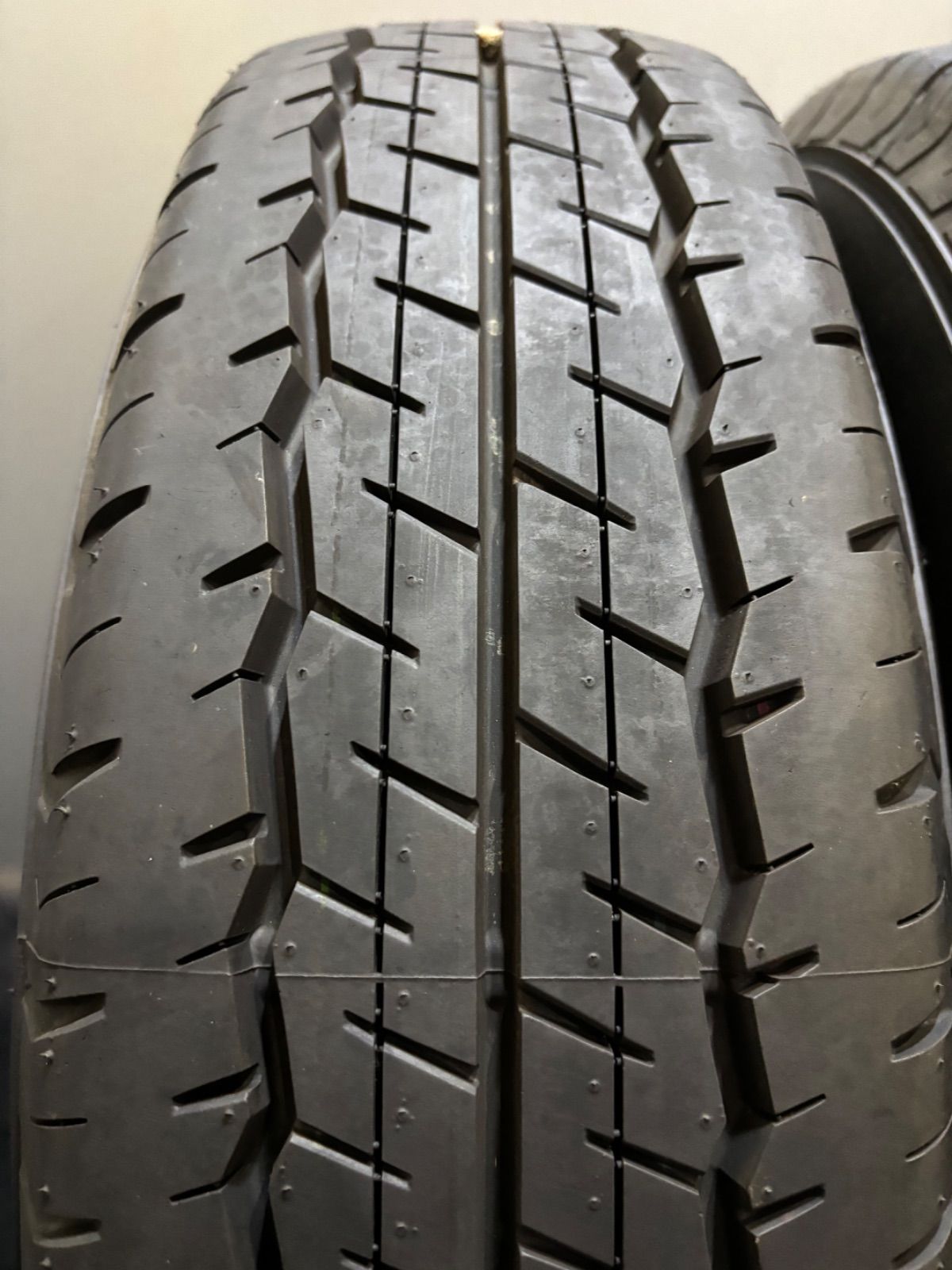 新車外し195 80R15 107 105N LT DUNLOP SP175N 23年製 トヨタ 200系 ハイエース 純正 スチール 15インチ 6J 35 139.7 6H 4本 1-K41 FFCRYSTALESIA_COM