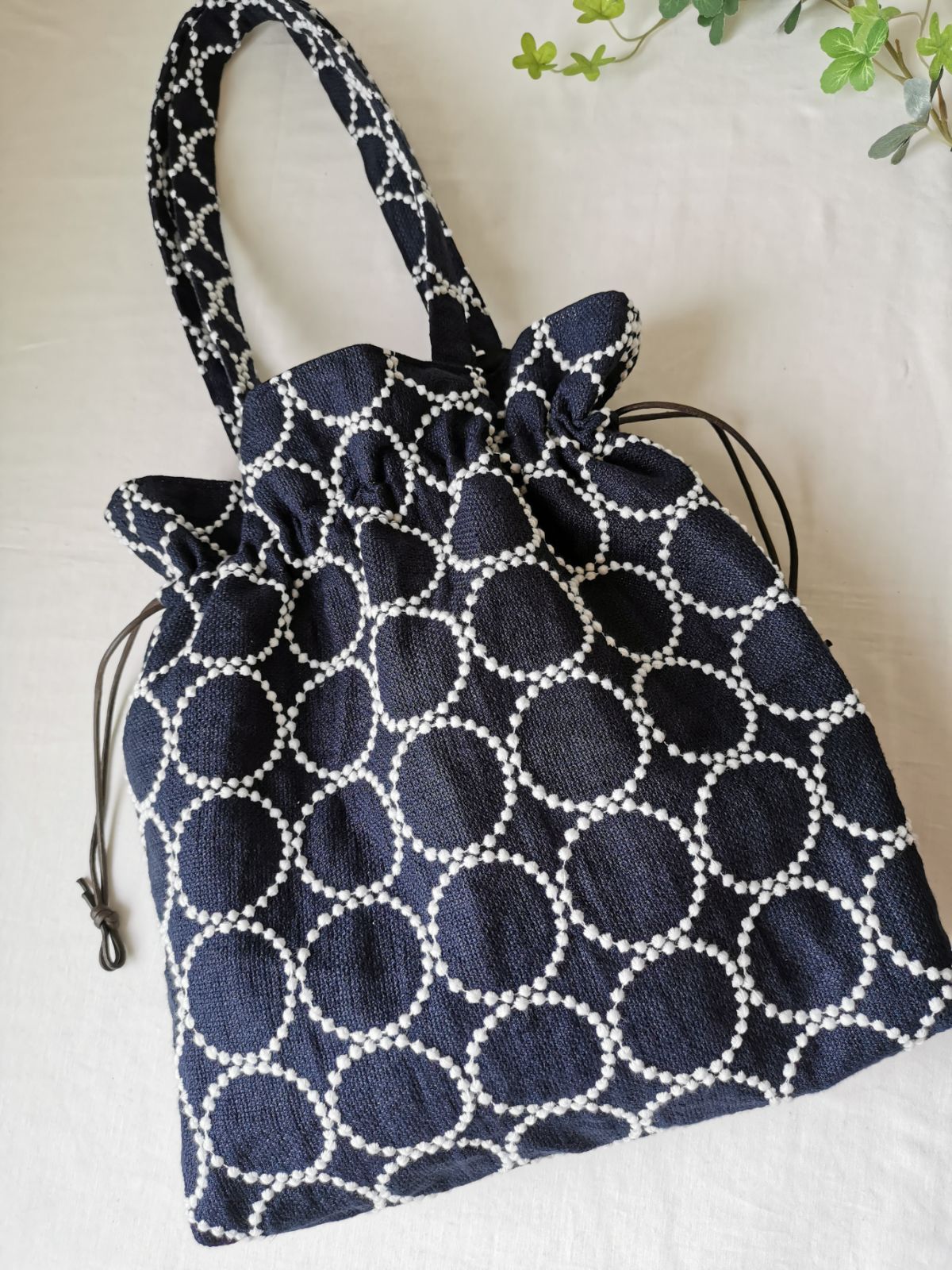 バッグ ミナペルホネンタンバリンネイビー可愛い巾着バック