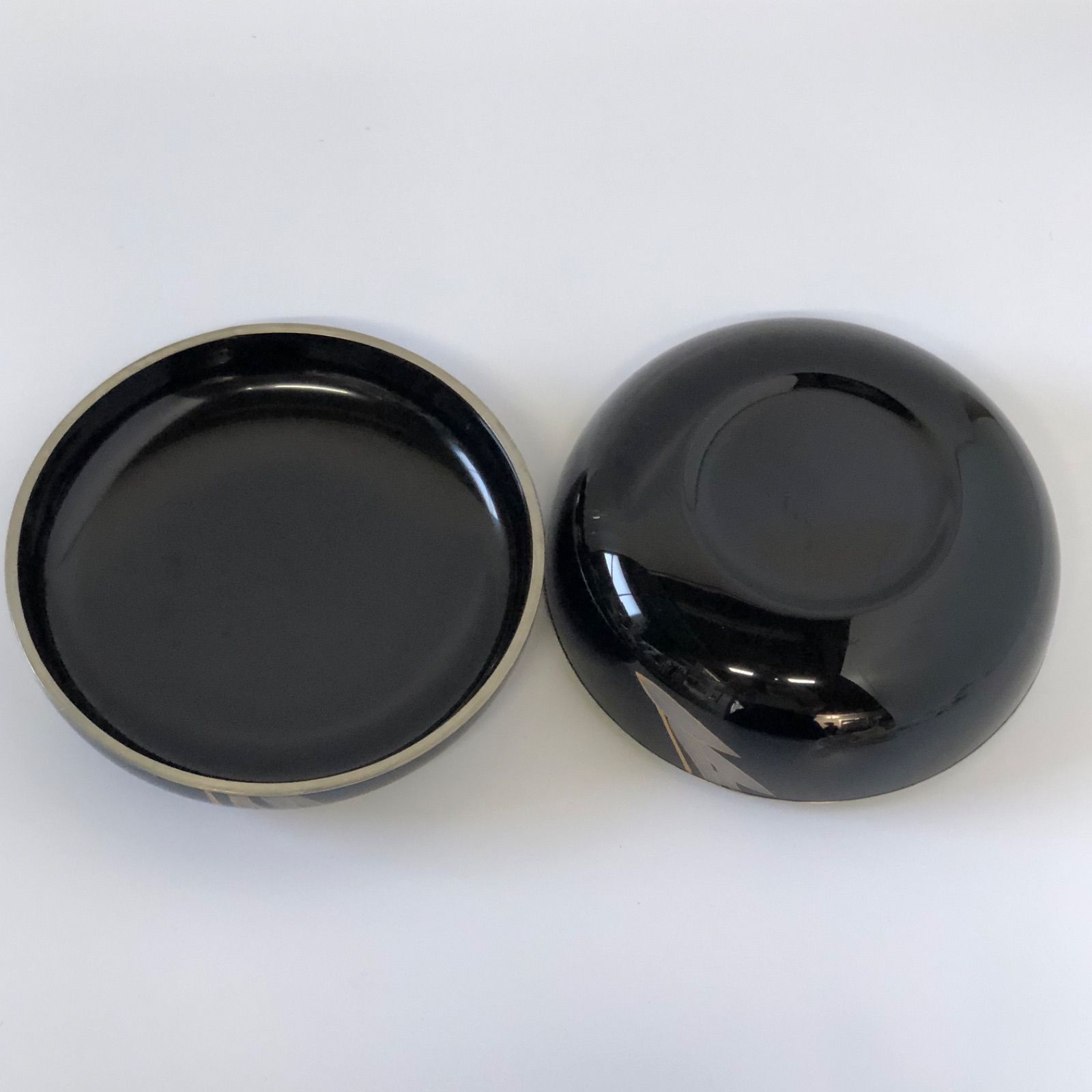 【美品】茶道具　伝統工芸品　漆塗り菓子器　黒塗　27cm sara_yohou_kuro_front_b.jpg