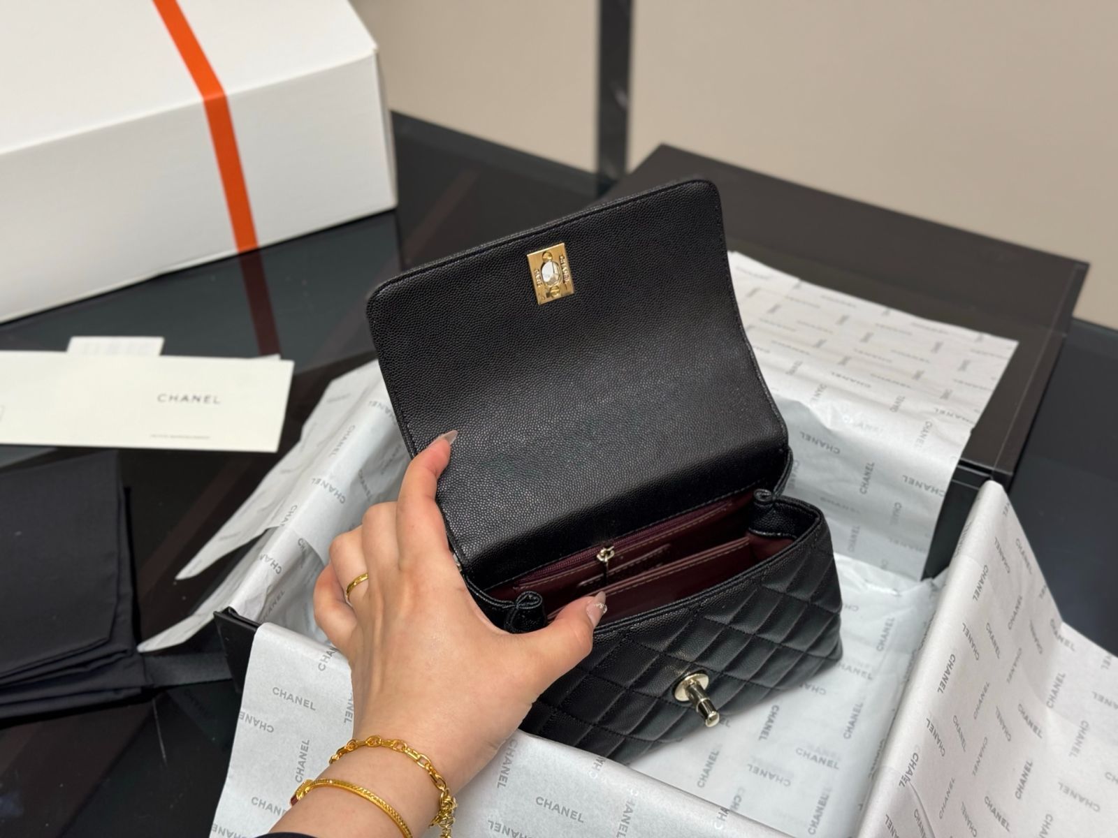 今日 Chanel Coco Handle Bag シャネル ココ ハンドル バッグ DECORATOM_COM_BR