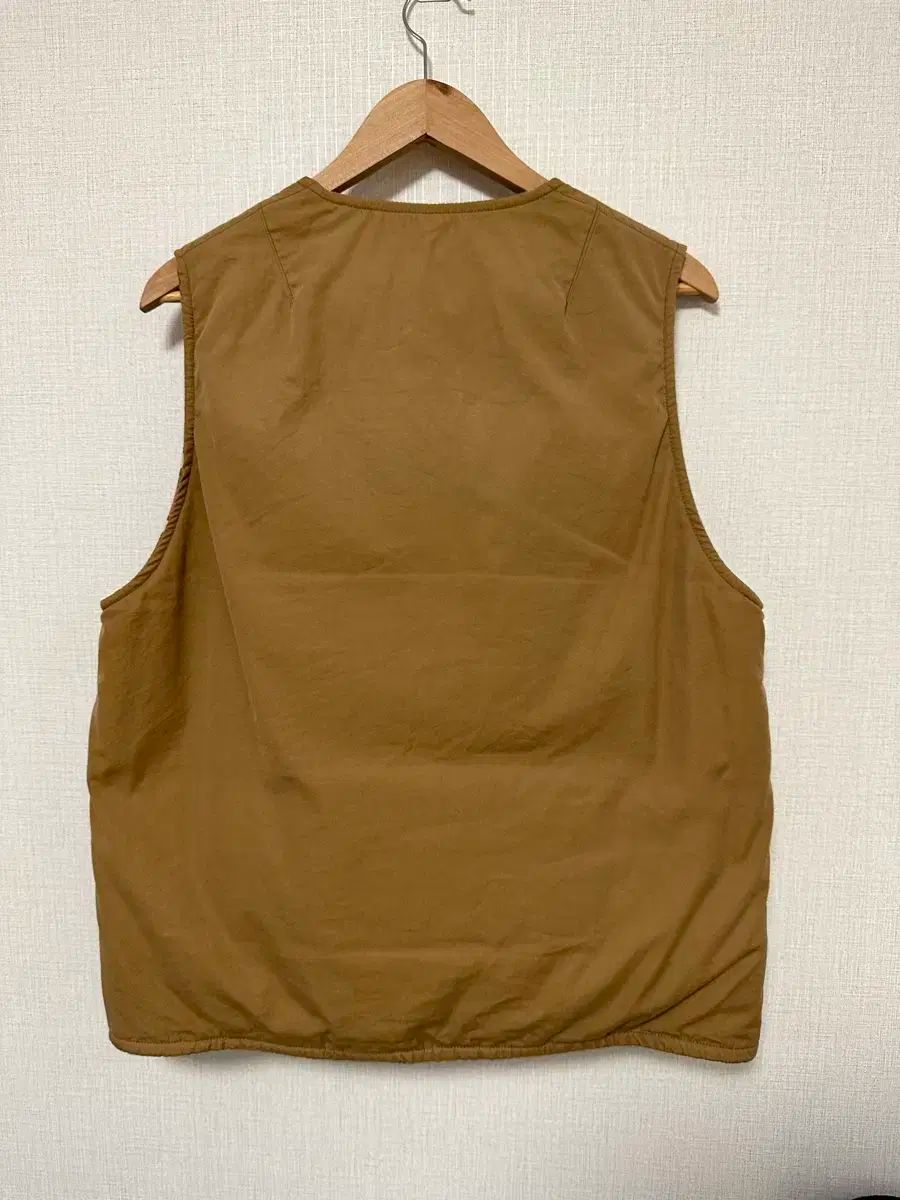 ビズビム コラ kora リバーシブル ダウン ベスト