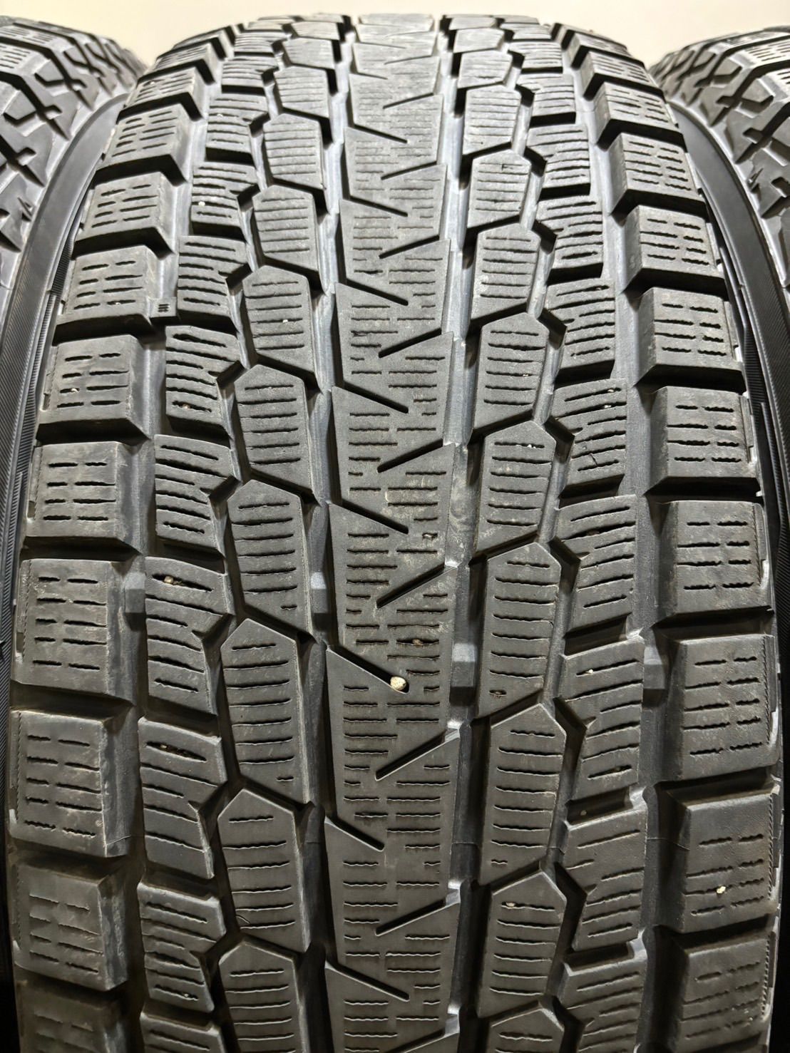 ★225/65R17 YOKOHAMA/ice GUARD G075 18年製 スタッドレス バリ山 4本 ヨコハマ アイスガード ハリアー RAV4 エクストレイル (南10-F778)