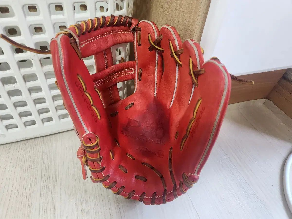 モリモト硬式外野手用グラブ　美品 モリモト硬式外野手用グラブ 美品 ノーリミット硬式外野用グラブ手湯