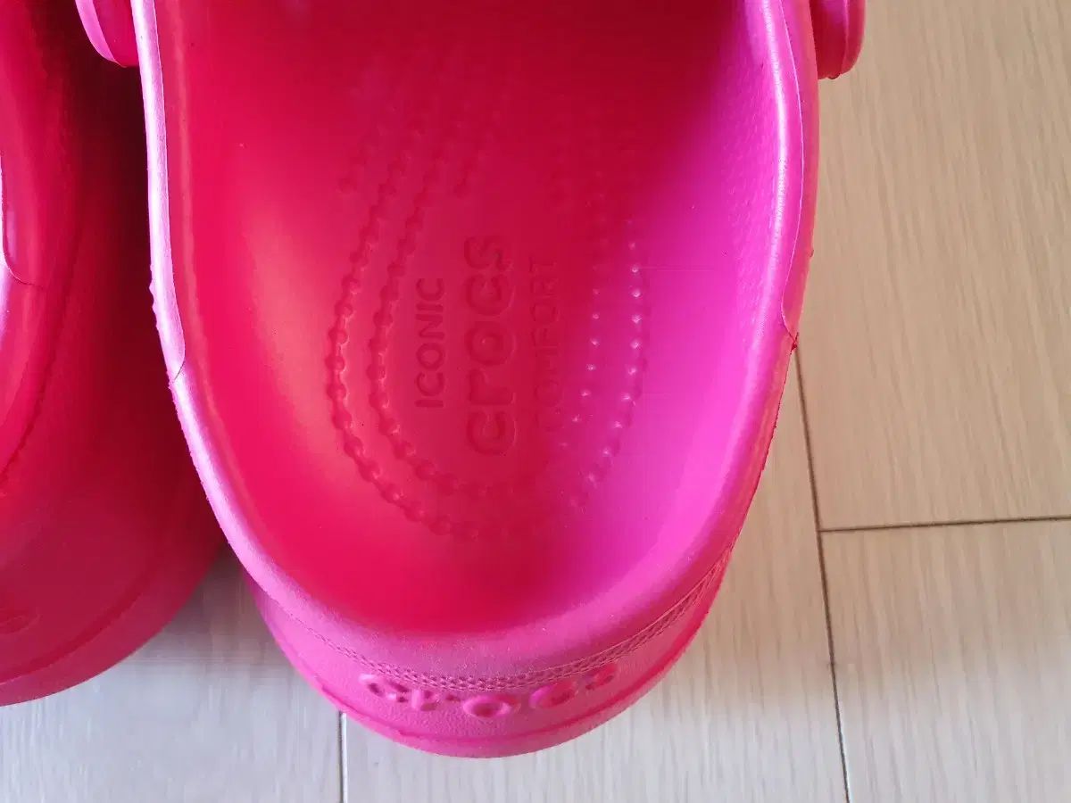 crocs クロックス