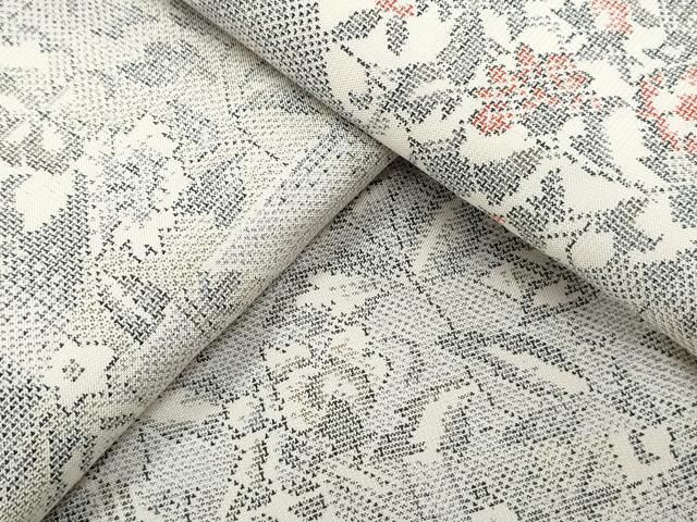 平和屋着物○本場大島紬 白大島 9マルキ 吉祥草花文 正絹 逸品