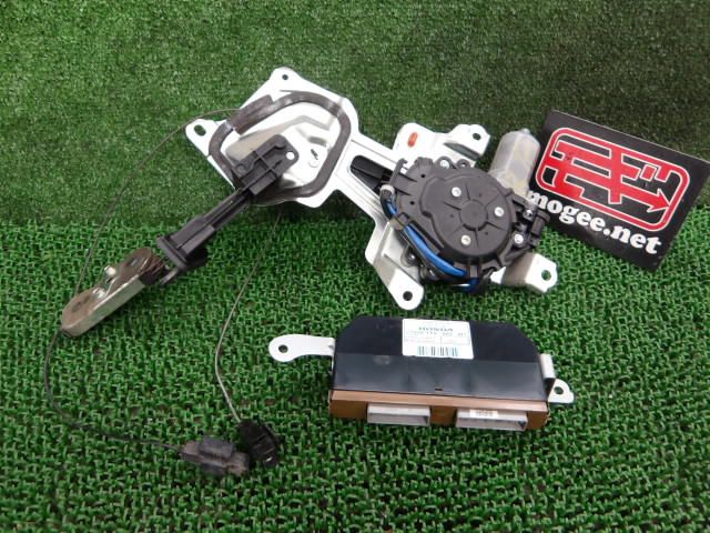 4FQ6665 AOE4 ホンダ N-BOX JF1 カスタム SSパッケージ リア右パワスラモーター＋CPU 72020-TY0-902-M1