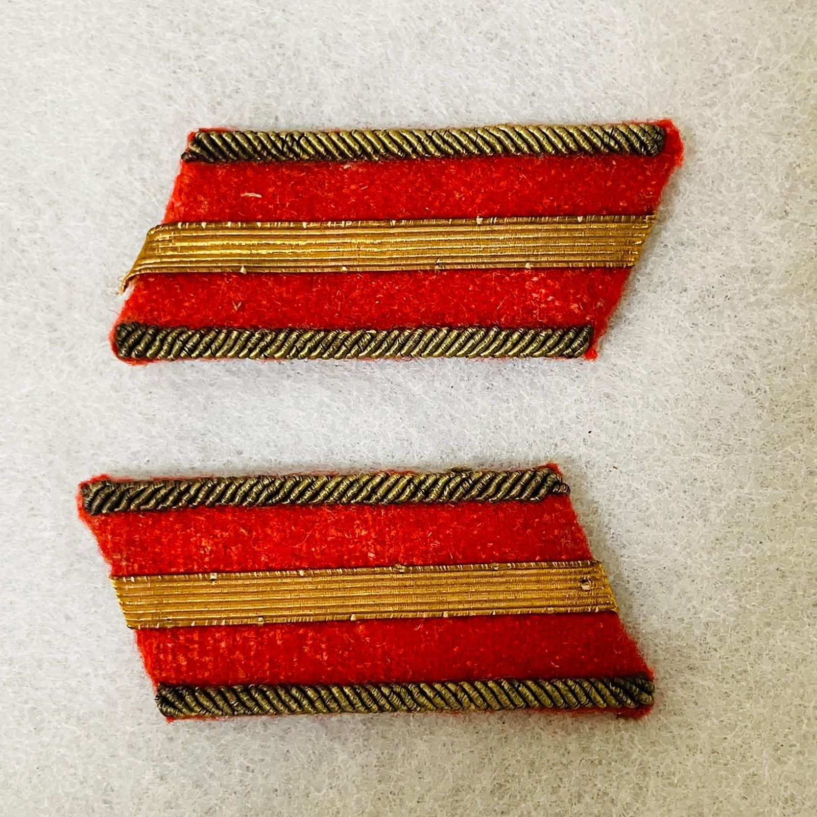 24962】旧日本軍 陸軍 少尉 肩章 階級章 箱付き 軍隊物 24962】旧日本軍 陸軍 少尉 肩章 階級章 箱付き 軍隊物