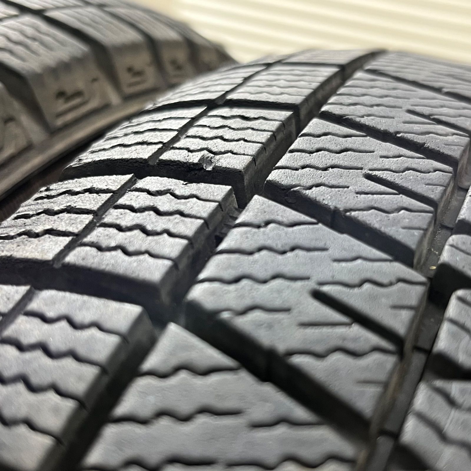 スタッドレスタイヤ