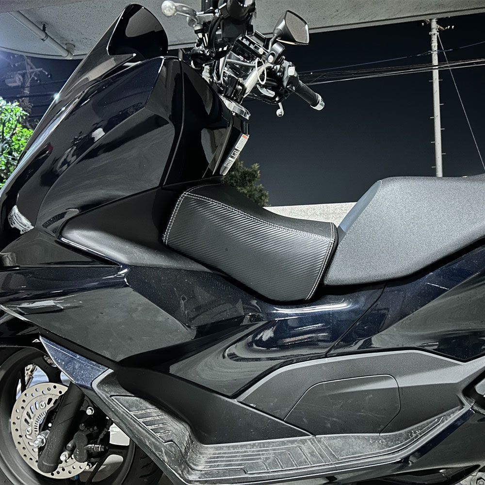 HONDA PCX 黒いストライプデザインバイクシート HONDA バイク用シート 黒 ストライプデザイン（特別カラーの