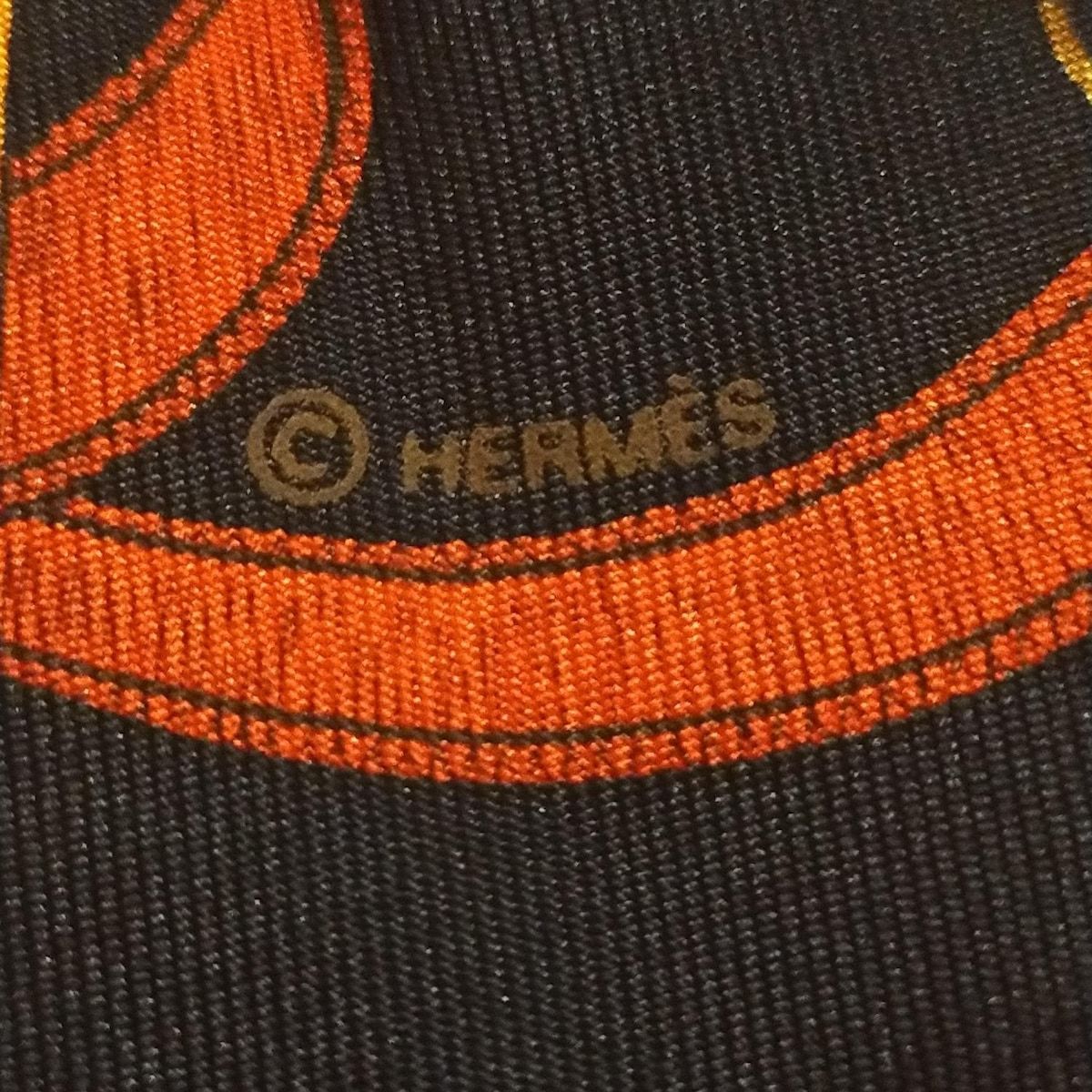 HERMES(エルメス) スカーフ美品 プチカレ レッド×黒×マルチ Eperon  
