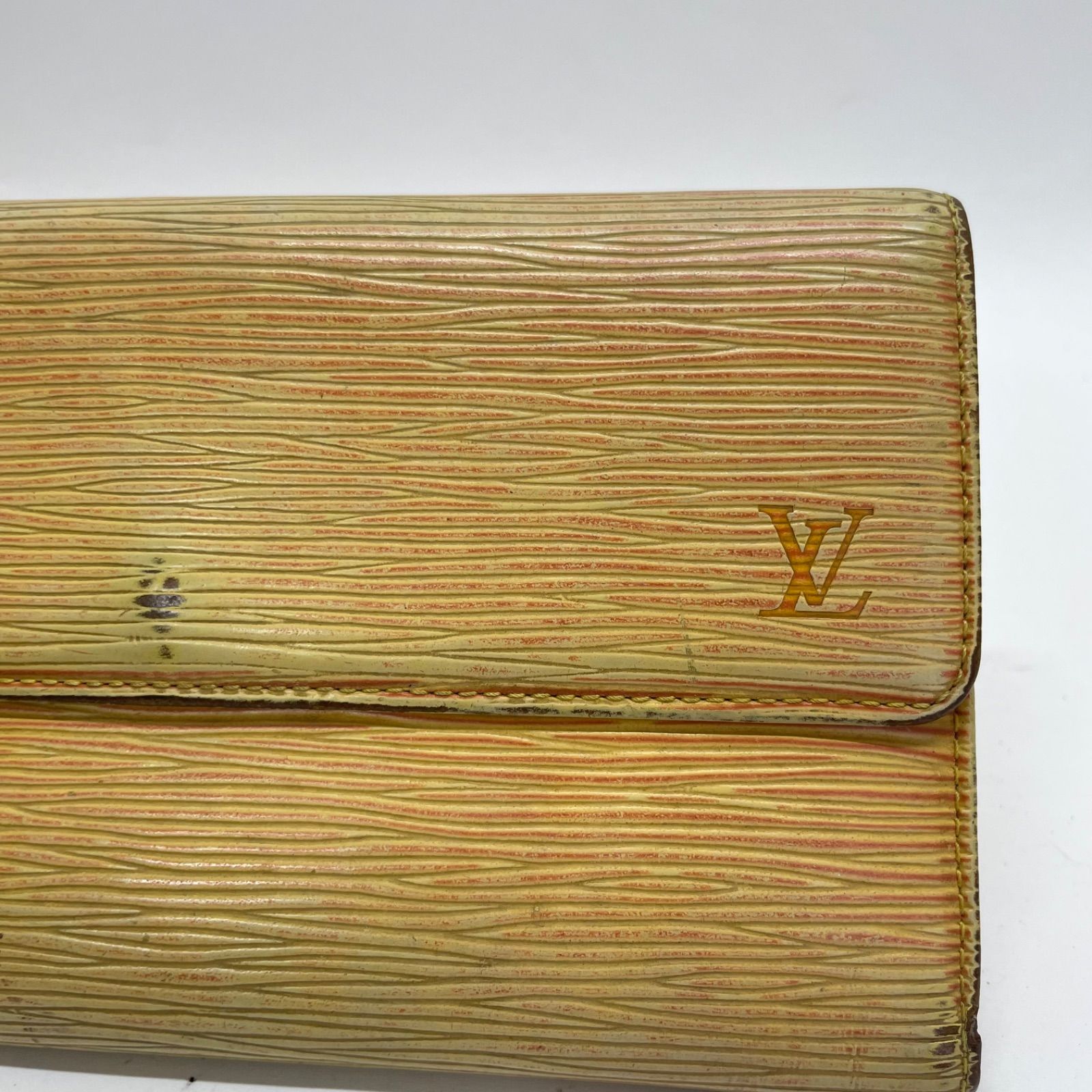 2412 LOUIS VUITTON ルイヴィトン エピ イエロー 長財布