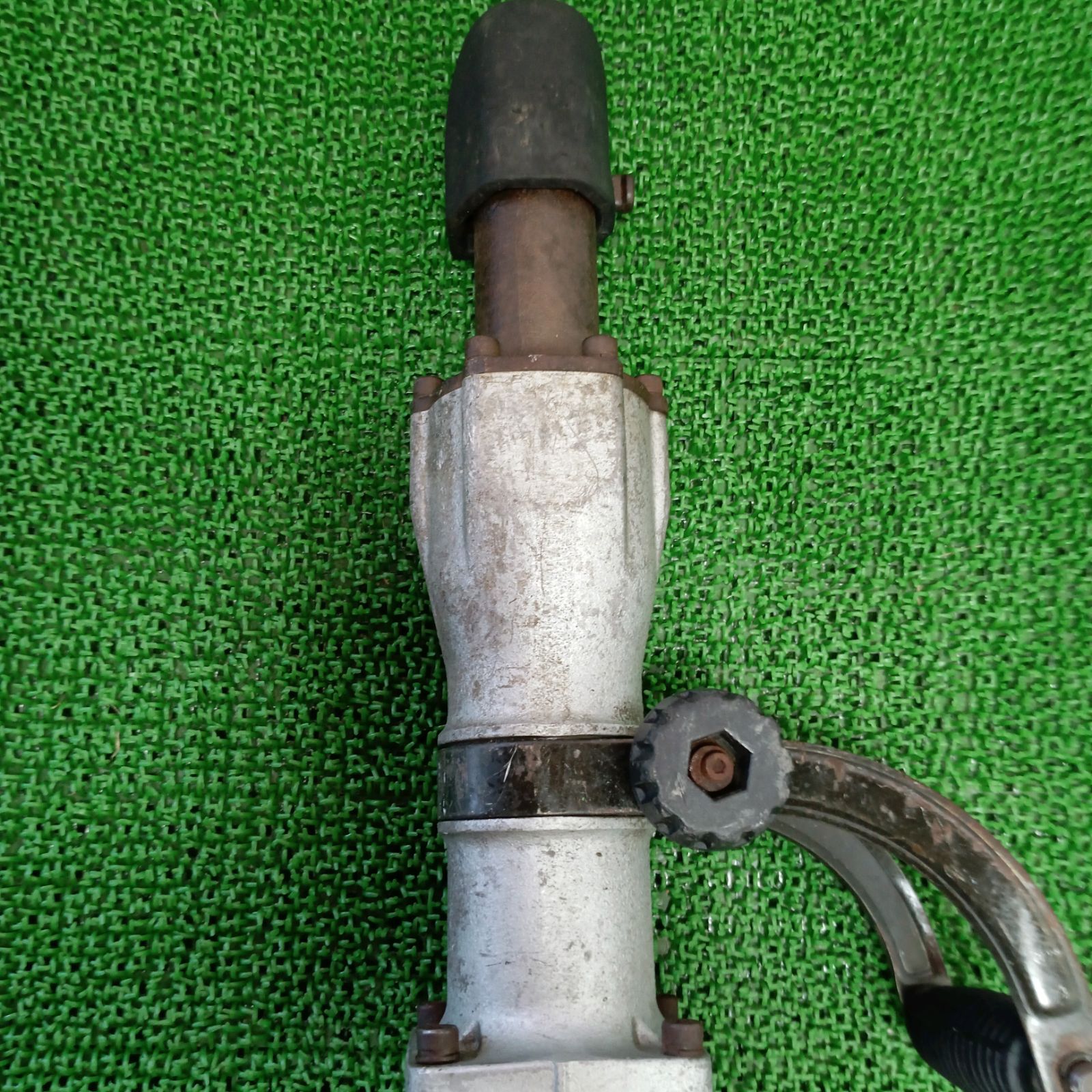 makita電動ハンマHM1303