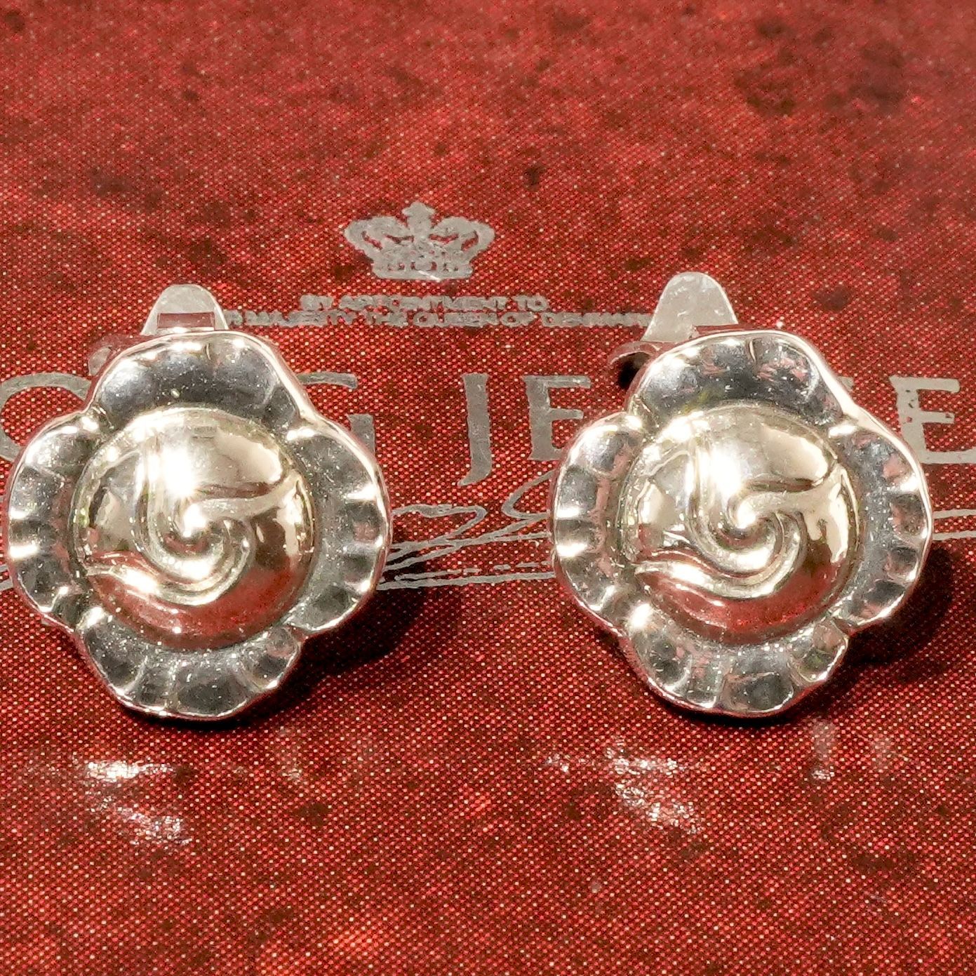 美品　ジョージジェンセン　ブローチ　89 美品 ジョージジェンセン ブローチ 89 【公式通販】