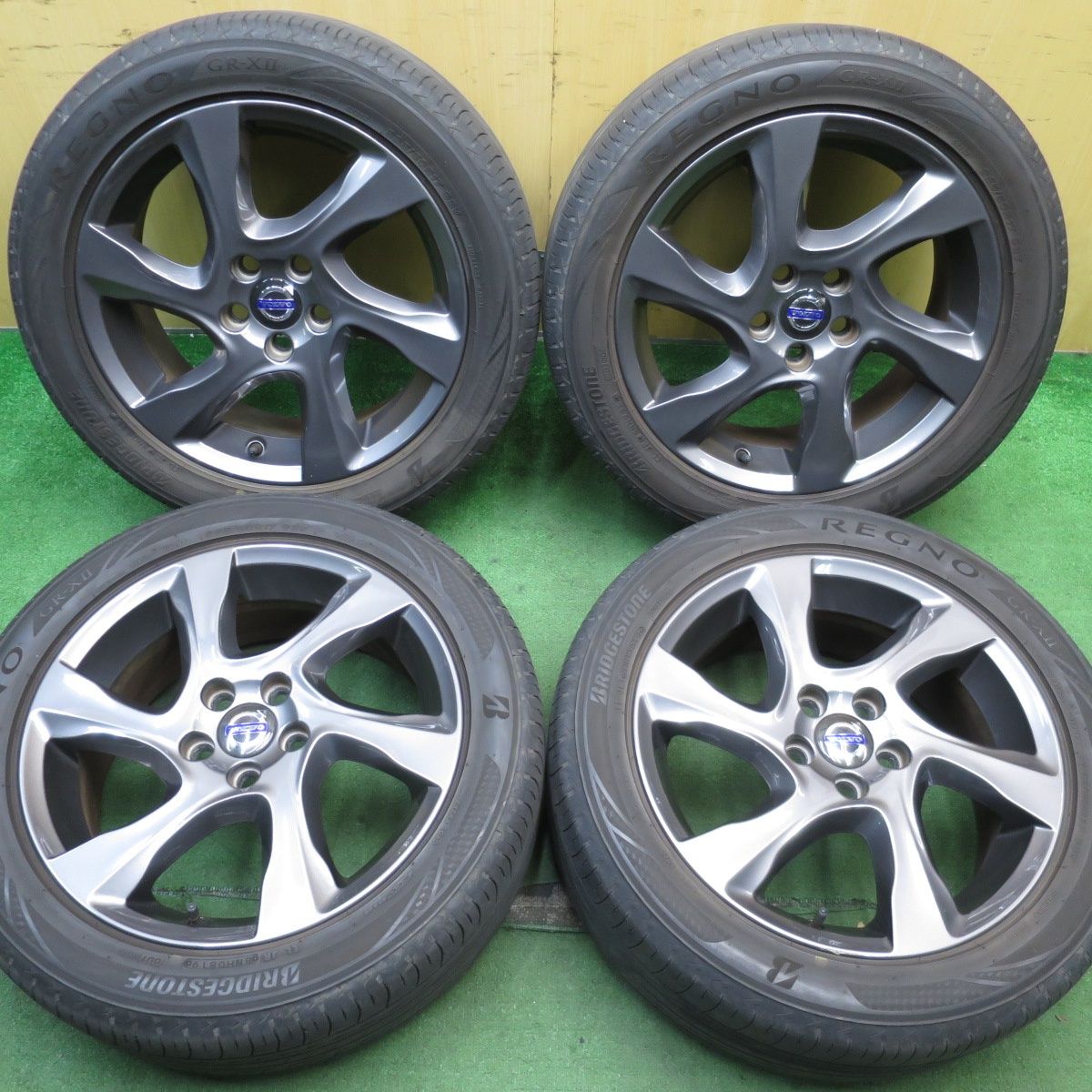 225/50R17 ボルボV40クロスカントリー 純正アルミホイールセット1本④ 225/50R17 ボルボV40クロスカントリー 純正アルミホイールセット1本①