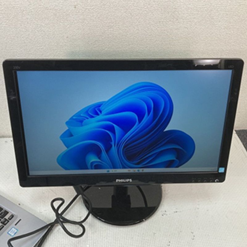 フィリップス 200V4Q 19.5インチ液晶モニター フルHD(1920×1080) 動作確認済 中古美品 PHILIPS（フィリップス）200V4Q 19.5型ワイド液晶ディスプレイ