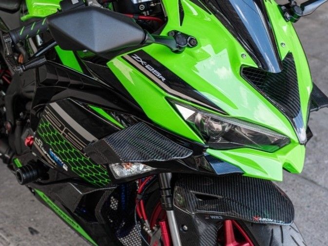 KB ZX-25R ZX25R サイドウイングレット BMWスタイル 受注製造 - メルカリ