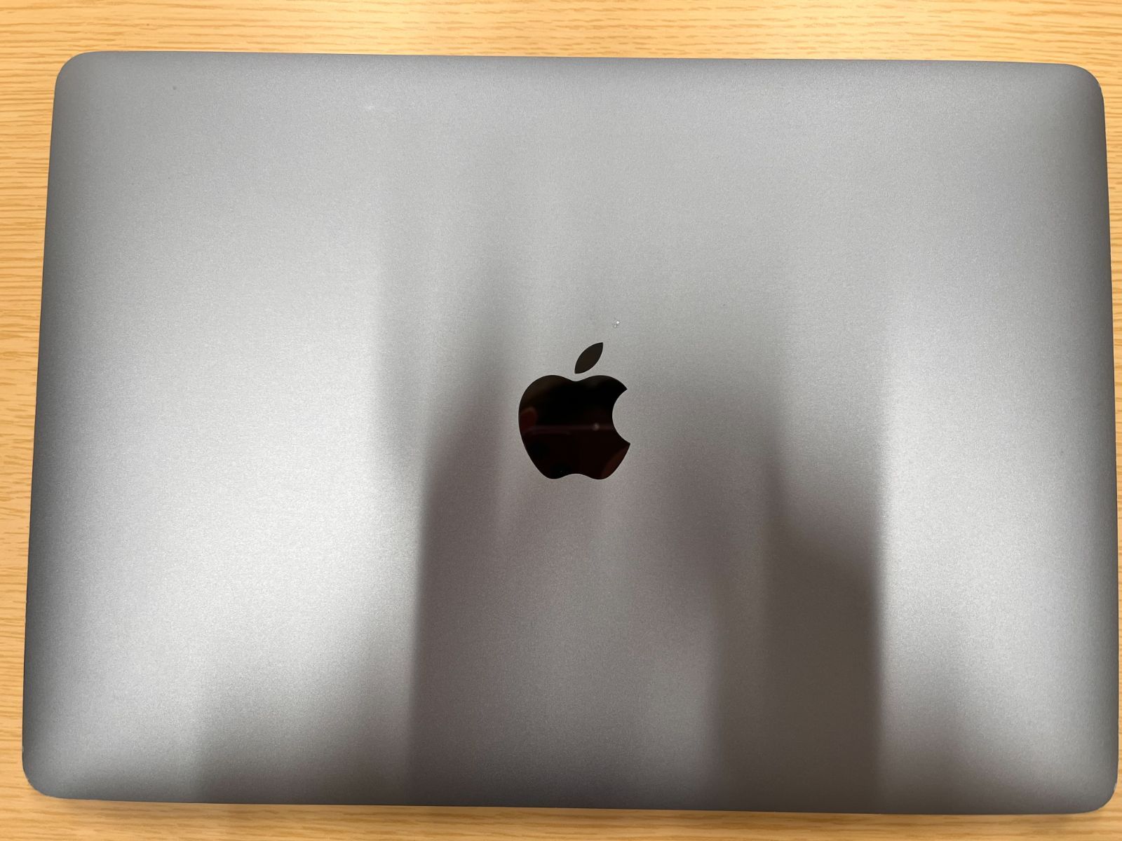 MacBook Pro (13インチ， 2020， Thunderbolt 3ポート x 4) Pro