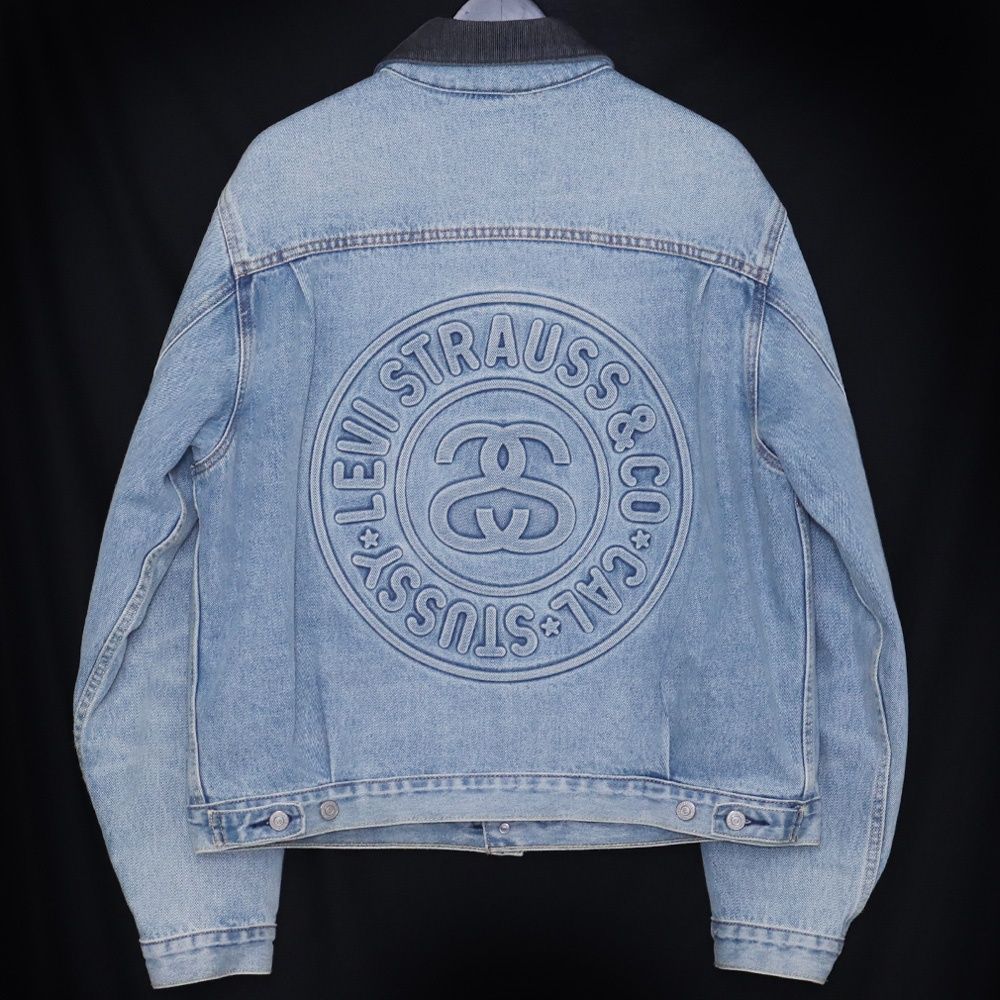 STUSSY × LEVI'S Embossed Trucker Jacket Mサイズ ライトインディゴ