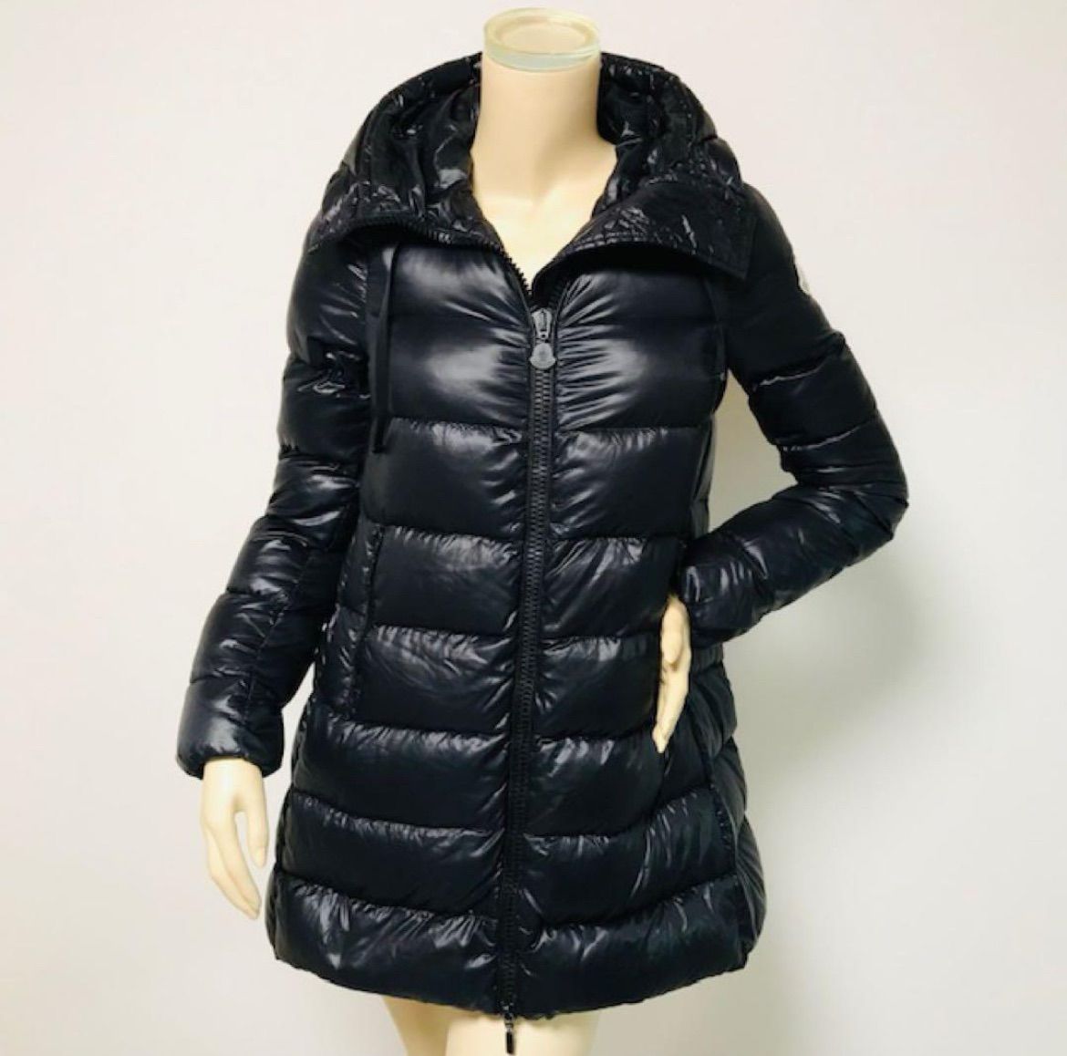 美品☆MONCLER・モンクレール SUYEN レディース フード ワッペン付き