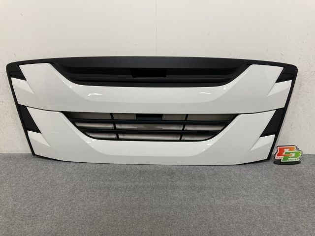 ギガ 新車取り外し!ギガ 大型 2代目 2015- 10t 純正 左 リア