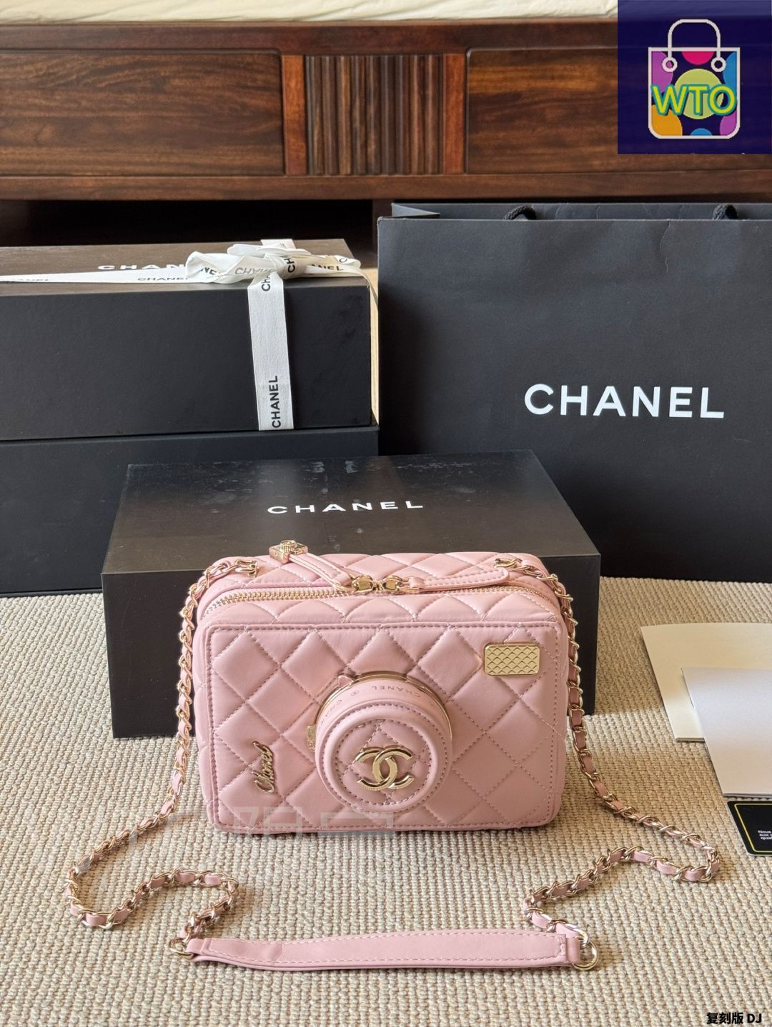 収納力も抜群！シャネルらしいデザイン CHANEL カメラバック CHANEL♡カメラバッグが使いやすい | アラサー会社員ママの日記