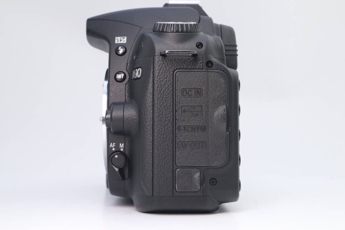 【美品】ニコン NIKON D90ボディ □美品 Nikon ニコン D90 ボディ デジタル一眼レフカメラ