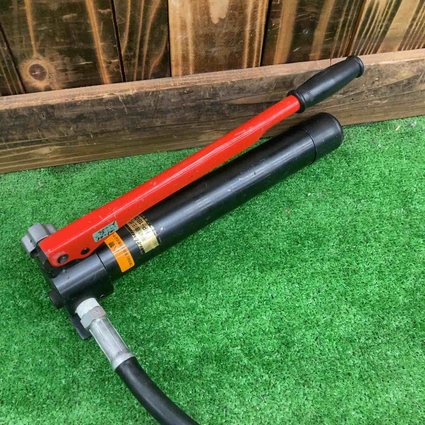 〇泉精器 IZUMI