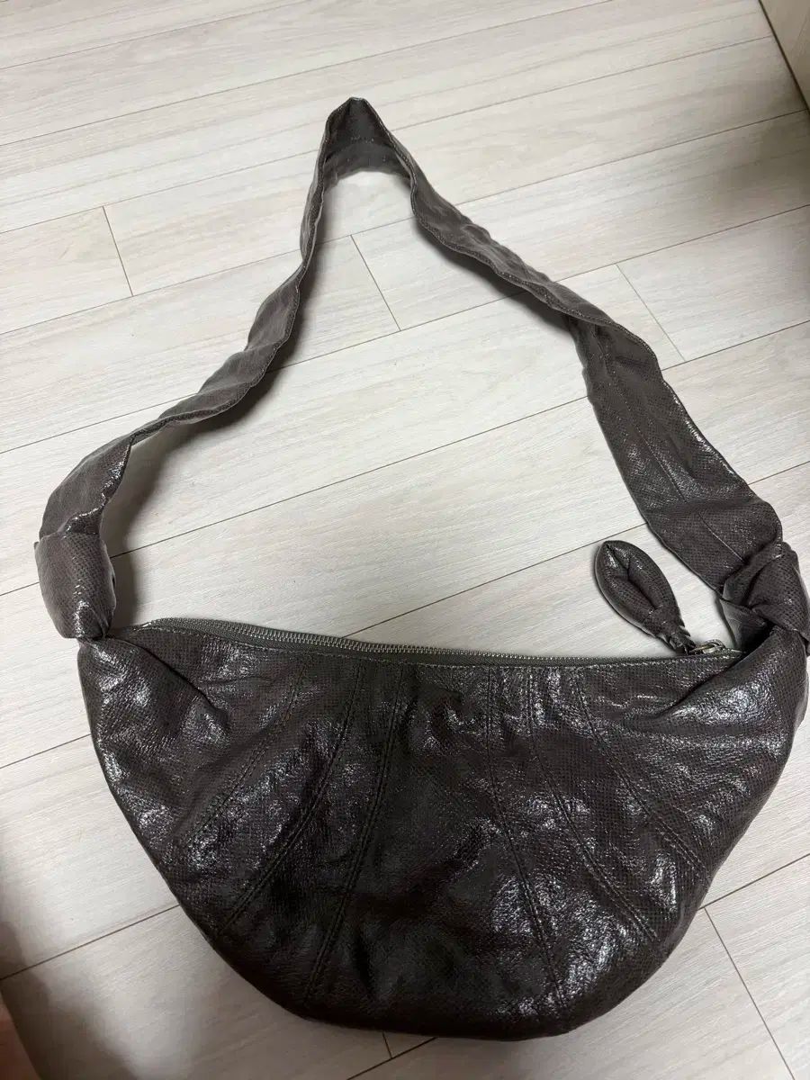 LEMAIRE ルメール クロワッサン コーティング 販売