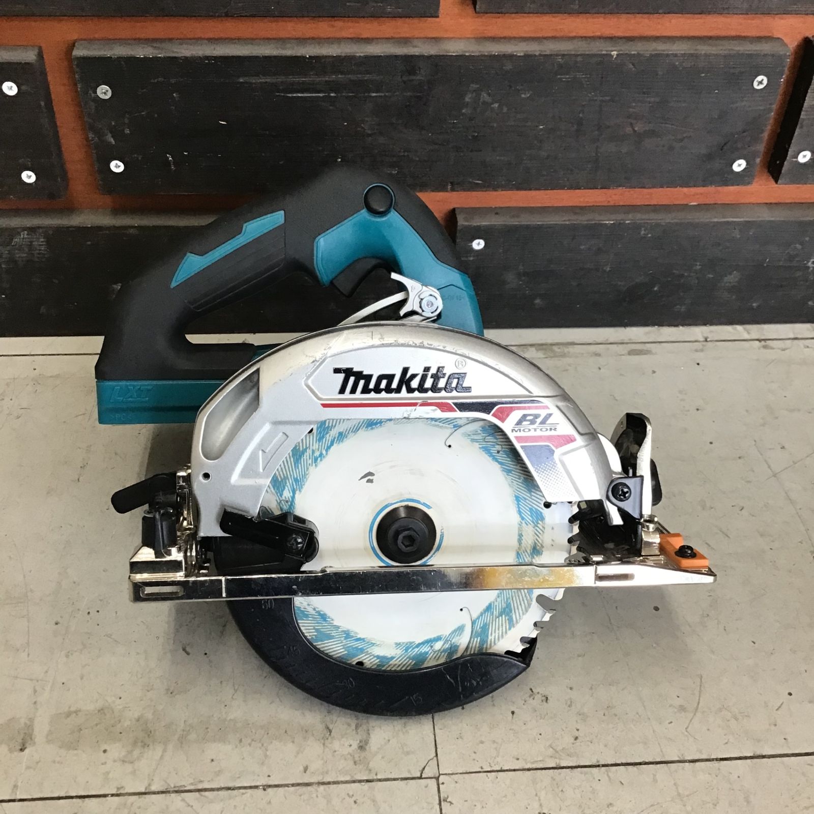 中古品】マキタ/makita コードレス丸のこ HS631DZS 【鴻巣店】 - メルカリ