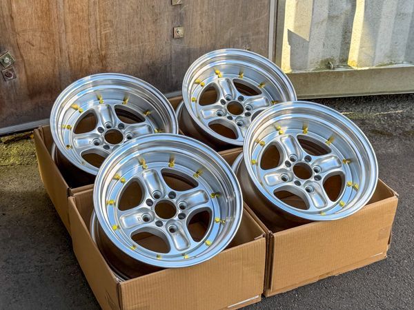 15×8J ±0 PCD 100 114.3 4穴 15インチホイール4本セット 深リム シルバー 4本スポーク 旧車 スポーツカー ドリ車 ローダウン など