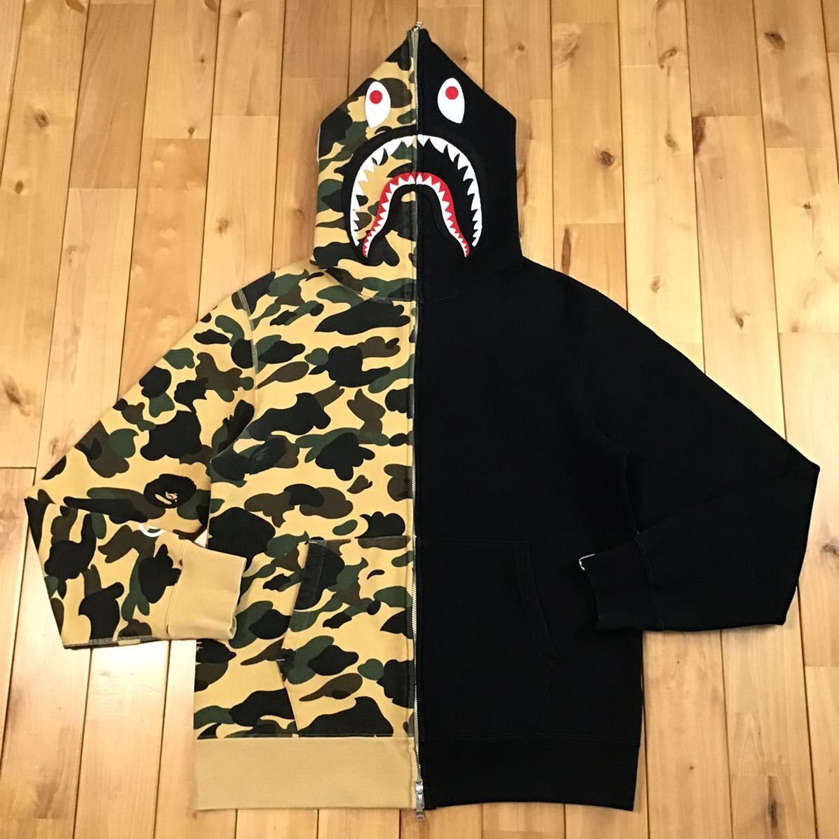 A BATHING APE BAPE CAMO パーカー-