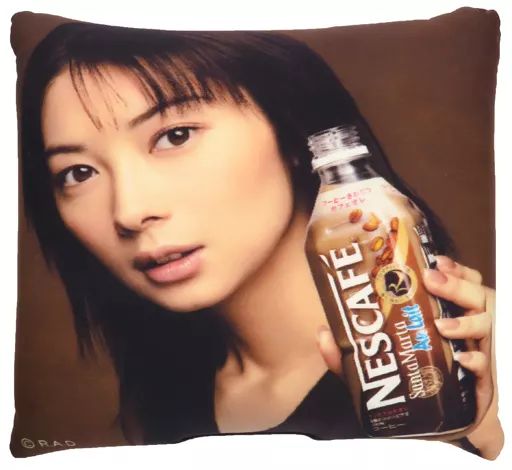 【中古】アウターウェア 伊東美咲 クッション 「ネスカフェ サンタマルタ オレ」 クッションプレゼントキャンペーン当選品