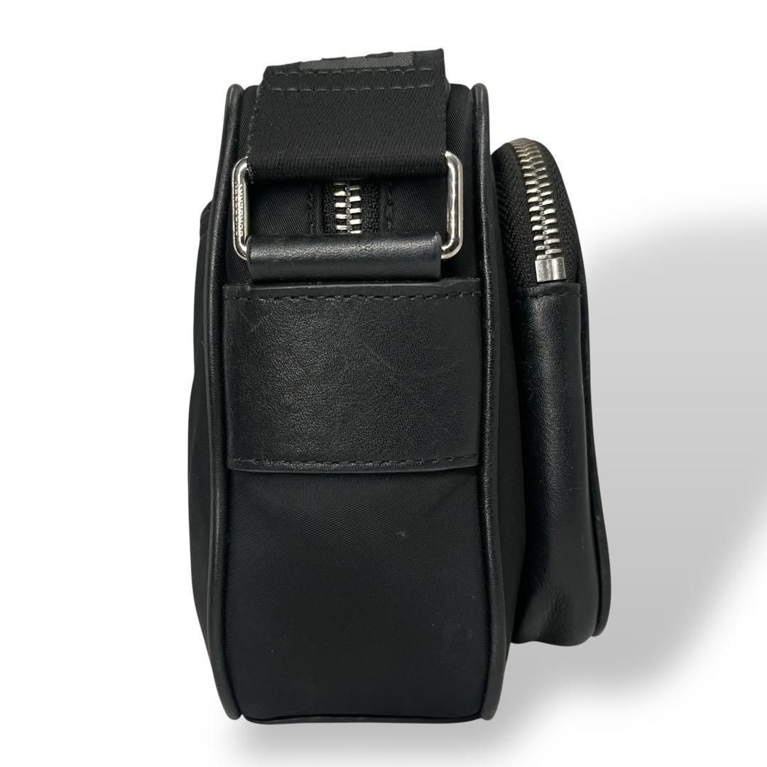 近年モデル バーバリー ショルダーバッグ パディバッグ ロゴ カメラバッグ 黒 MEDICALDB_JP