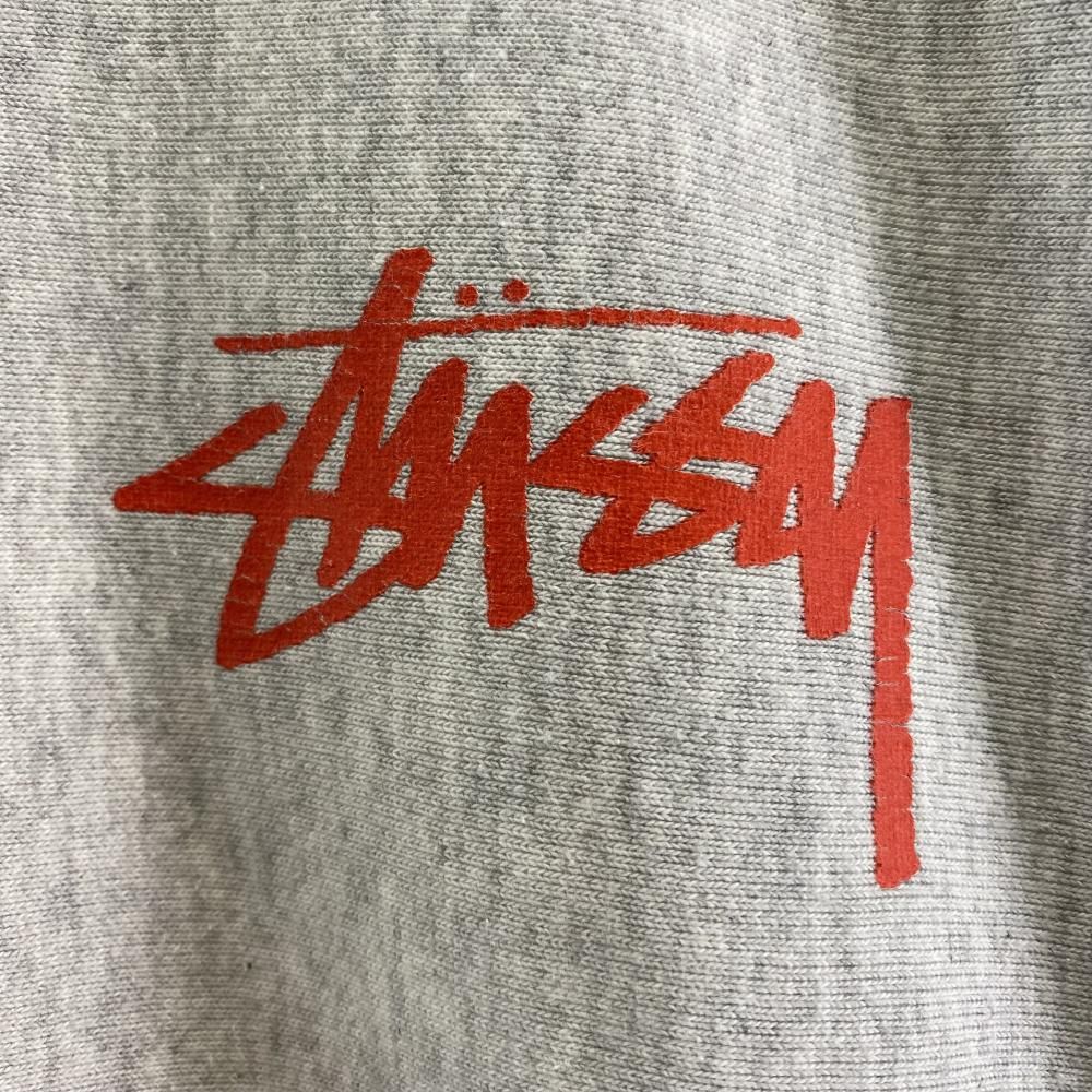 HOODIE グレー