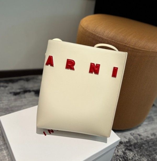 新品】MARNI ショルダー バッグ スモール バケット マルニ デニム 