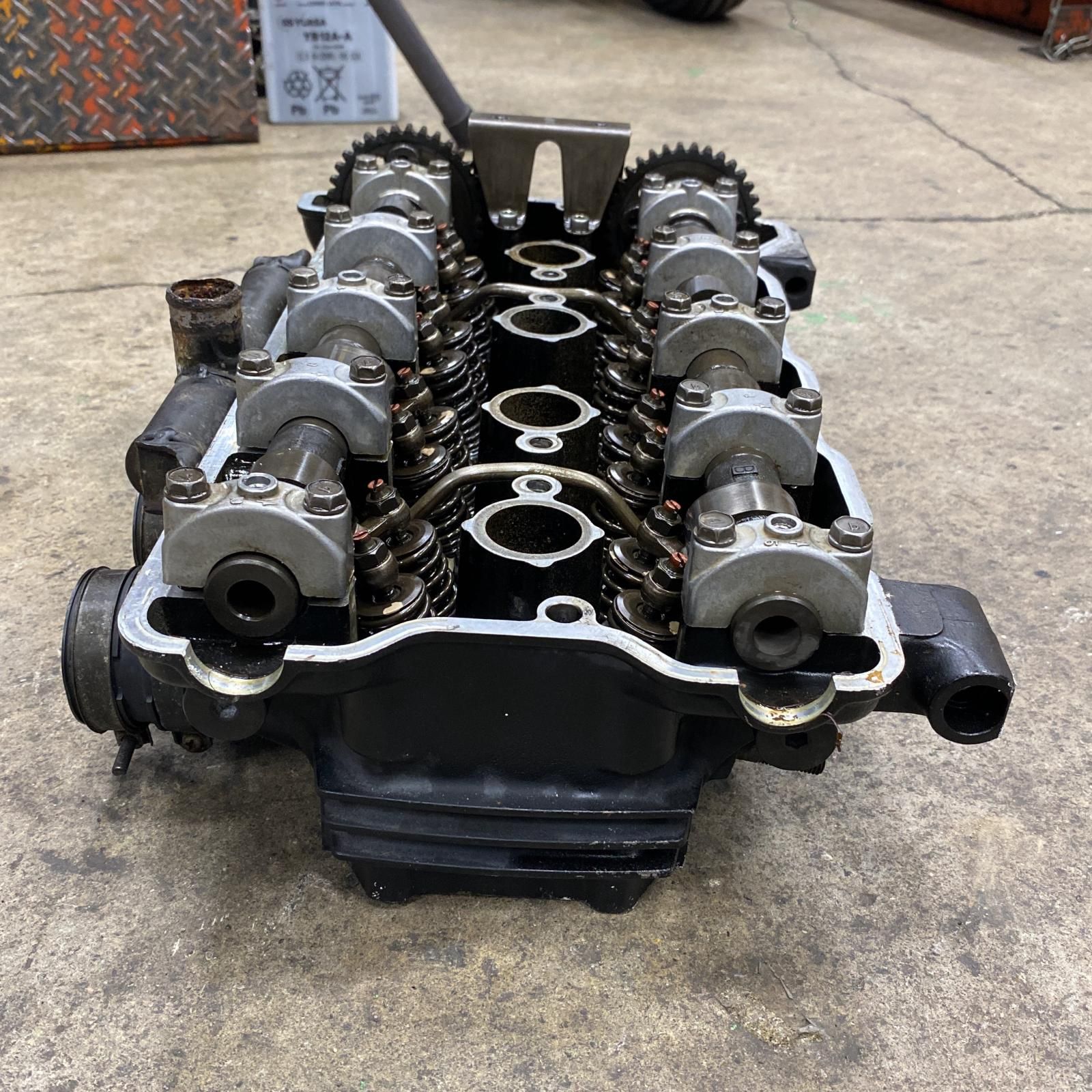 KAWASAKI GPZ1000RX シリンダーヘッド ASSY カワサキ - メルカリ