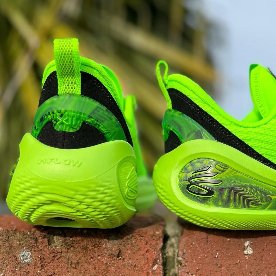 UNDER ARMOUR CURRY 12 'EXTRATERRESTIAL' アンダーアーマー