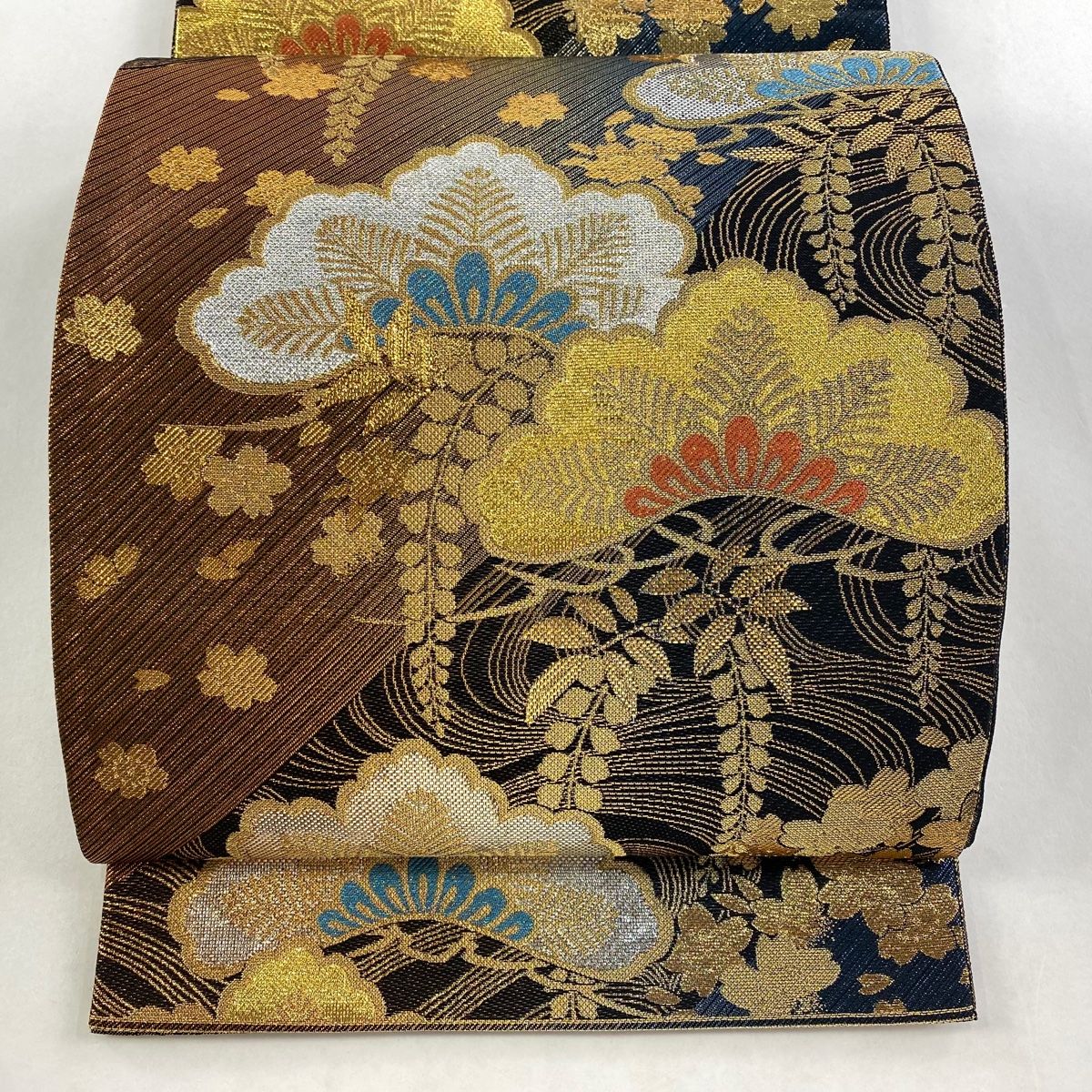 袋帯 秀品 振袖向き 笠松 桜 箔 金糸 山吹茶色 六通 正絹