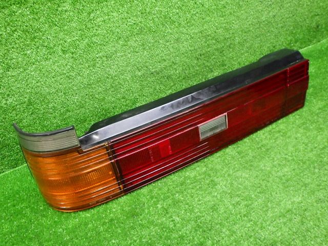 日産 ブルーバード U11 左テール