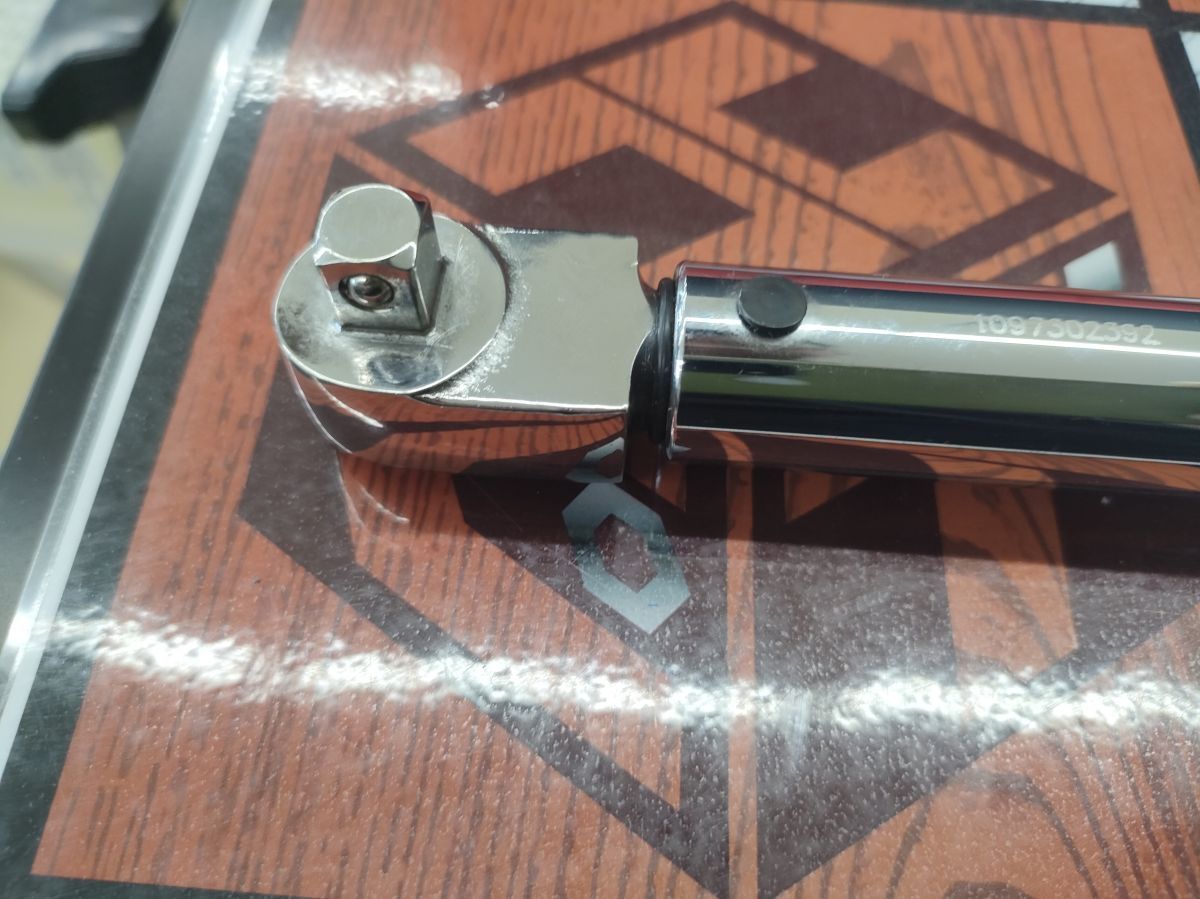  品 スナップオン QC 2 N 50 トルクレンチ Snap-on 未校正 ケース留め具破損 ハンズクラフ ドライバー 握り 方 コツ 工具 スマートツール 連携 トルクレンチ スパナ レンチ