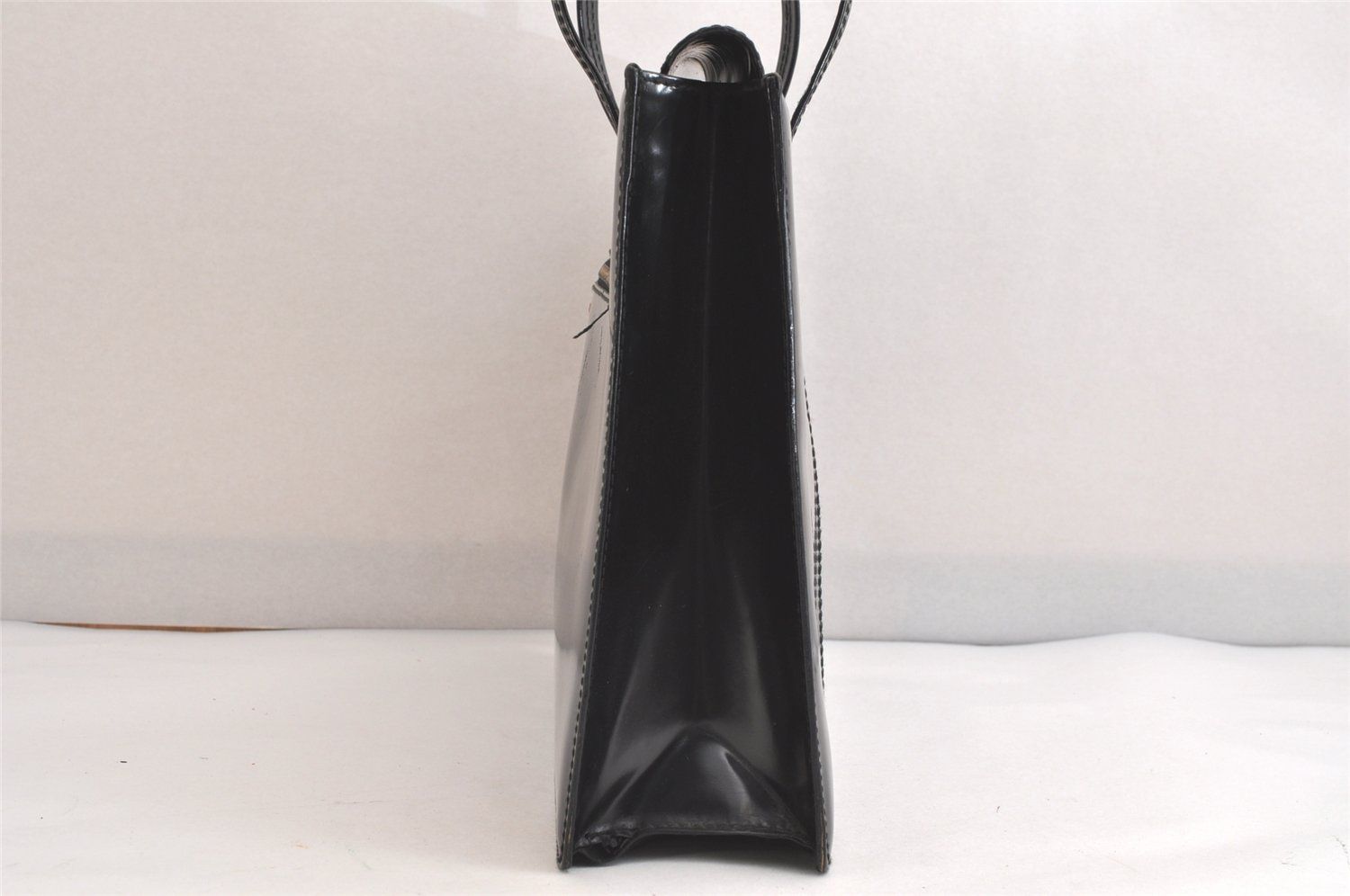 GUCCI　グッチ　ハンドバック　トート　ショルダー　ヴィンテージ　黒 GUCCI（グッチ） | 【公式】ヴィンテージショップHedy