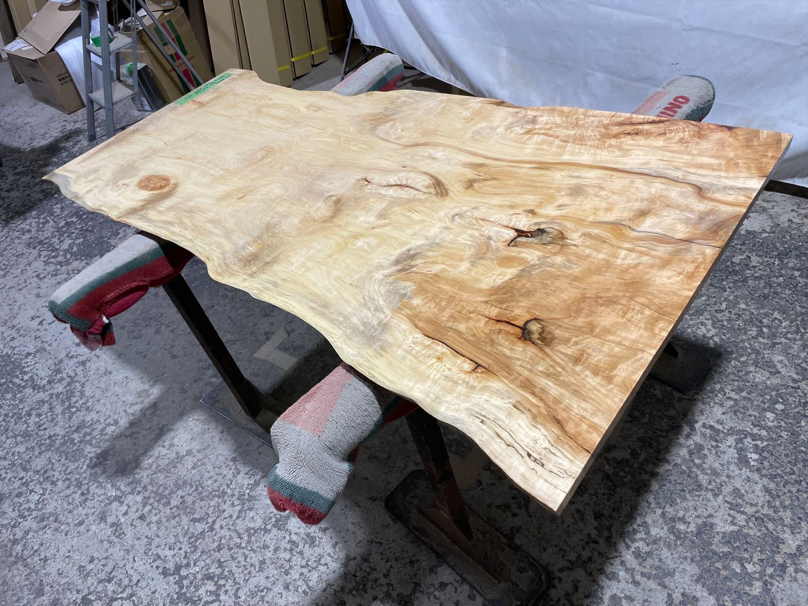 トチ9279 トチの木 一枚板無垢 乾燥材 1640x680-640-840x20mm カウンター 棚 テレビ台 カウンター 天板 窓台 橡 栃 HRDEVELOPMENT_JP