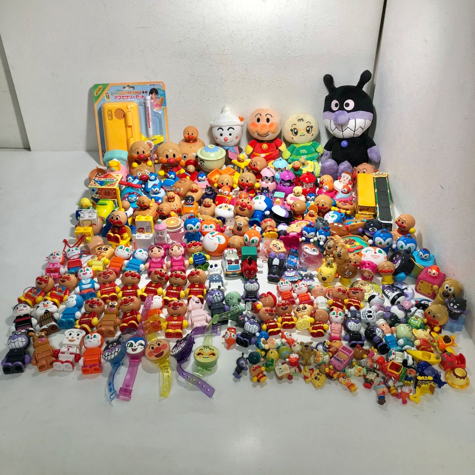 アンパンマングッズまとめ売り色々大量