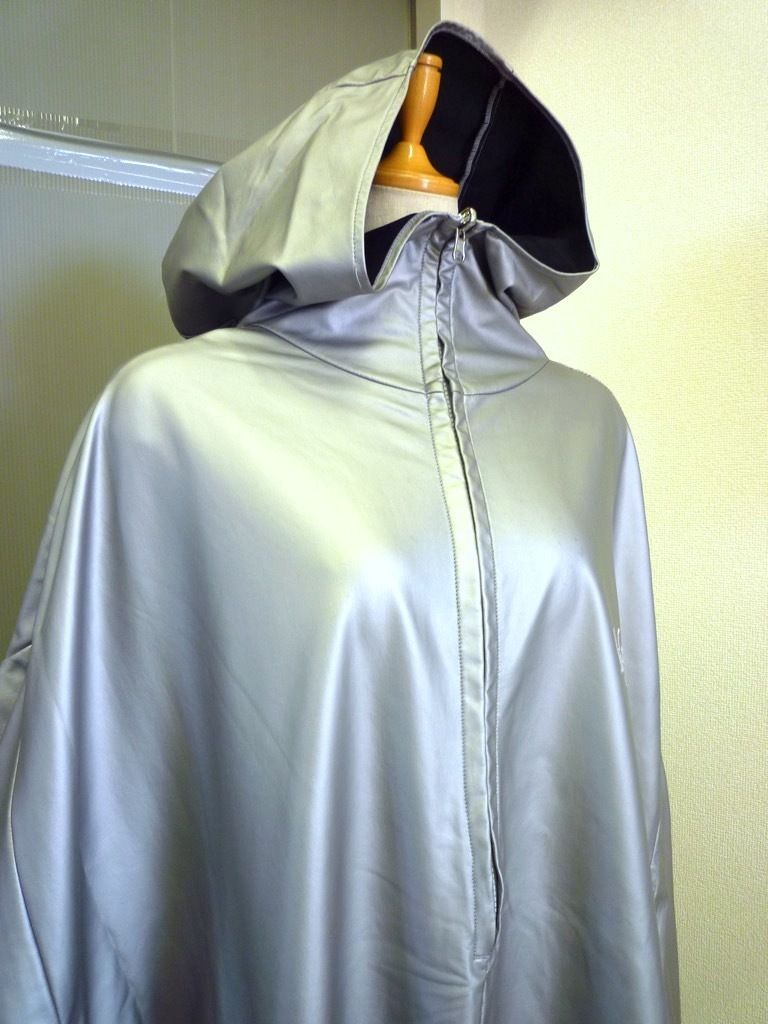 参考47250円 ヨサ YOSA チタンエッジケープ フード付 チタニウム