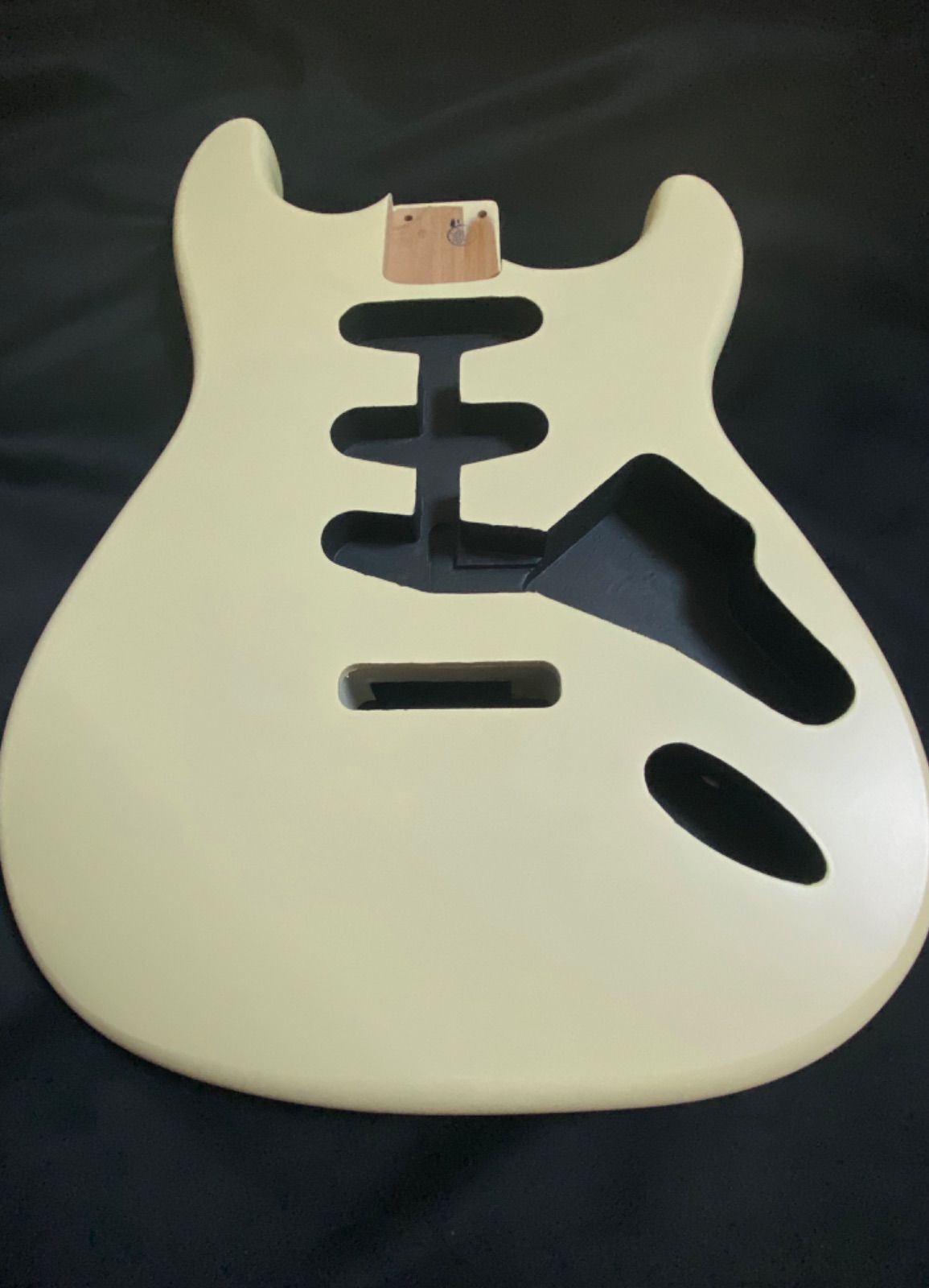 ストラトキャスター ボディ No1 サテン塗装アルダー ビンテージ