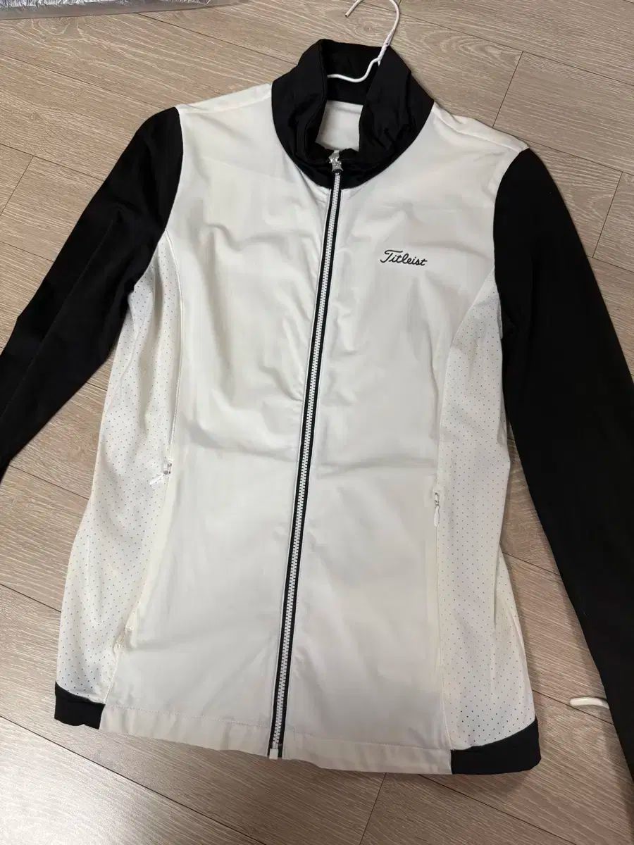 Titleist タイトリスト レディース ウィンドブレーカー