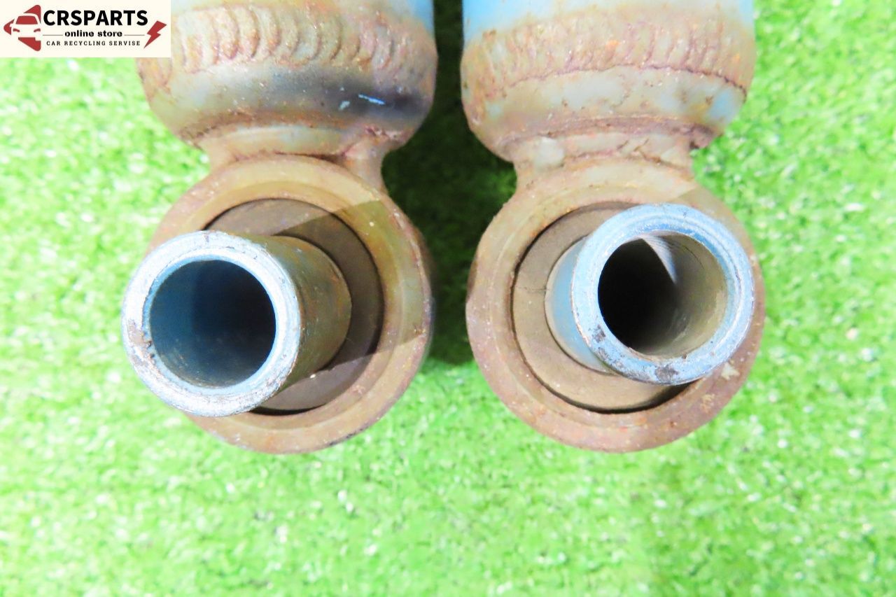 ストラット 1台分