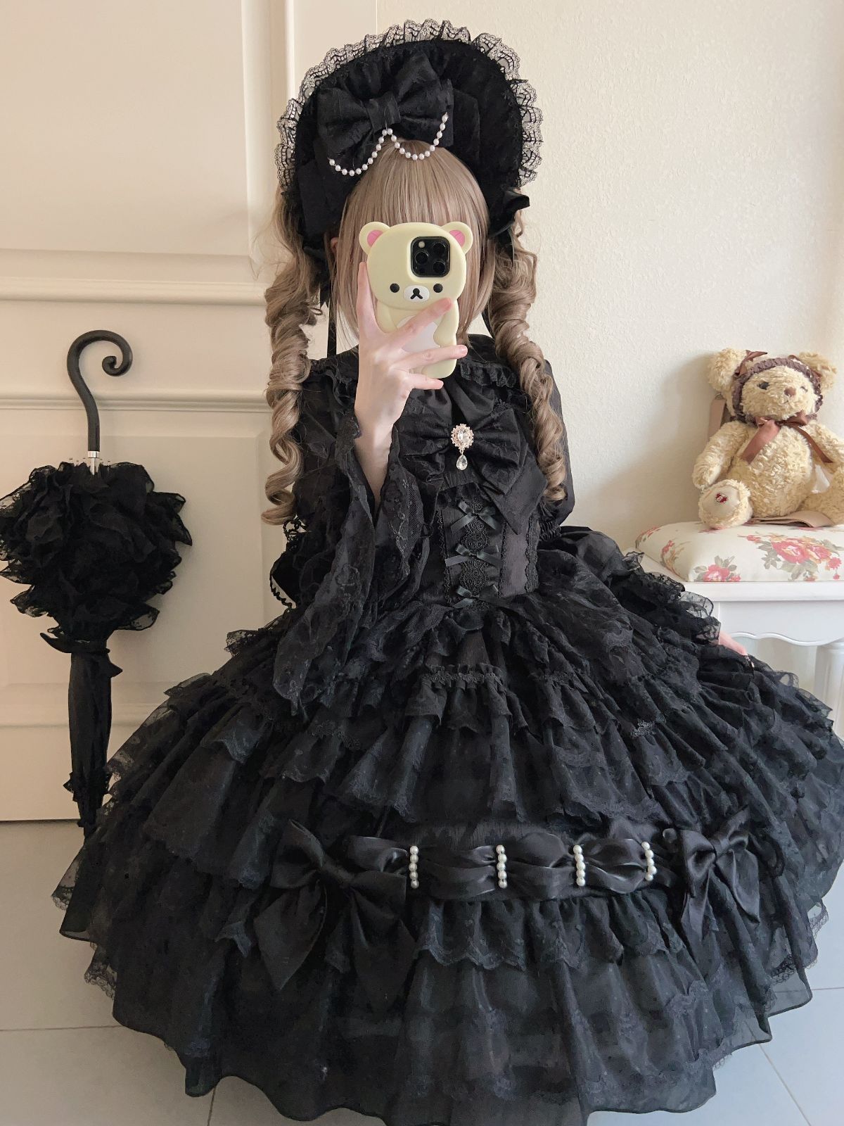 ♥ 冬用 ロリータドレス JSK吊りスカート 多層レース＆リボン装飾 ドール風 甘ロリ 豪華デザイン 撮影会 推し活 イベント用 プレゼントにも最適 ブラック